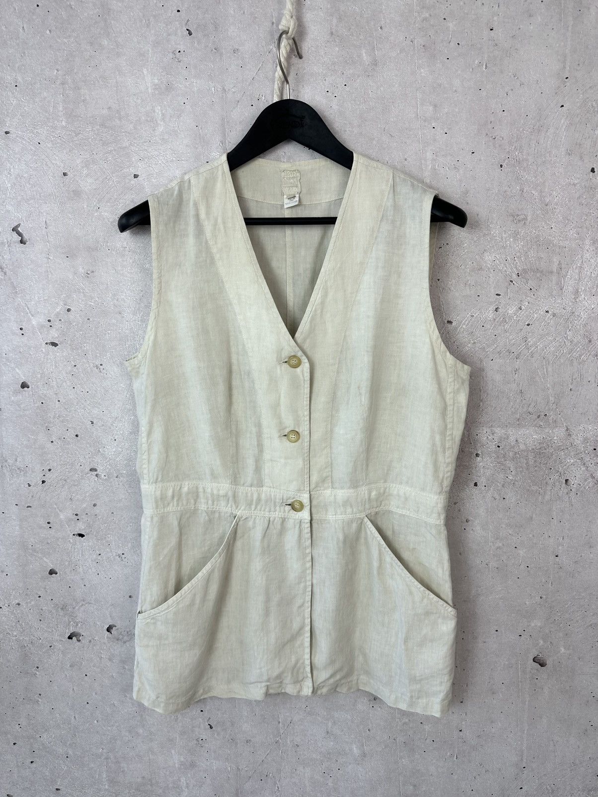 120% Lino 120% Lino Beige Sleevelessc Buttons Women’s Vest Size XL / US 12-14 / IT 48-50 - 1 Thumbnail