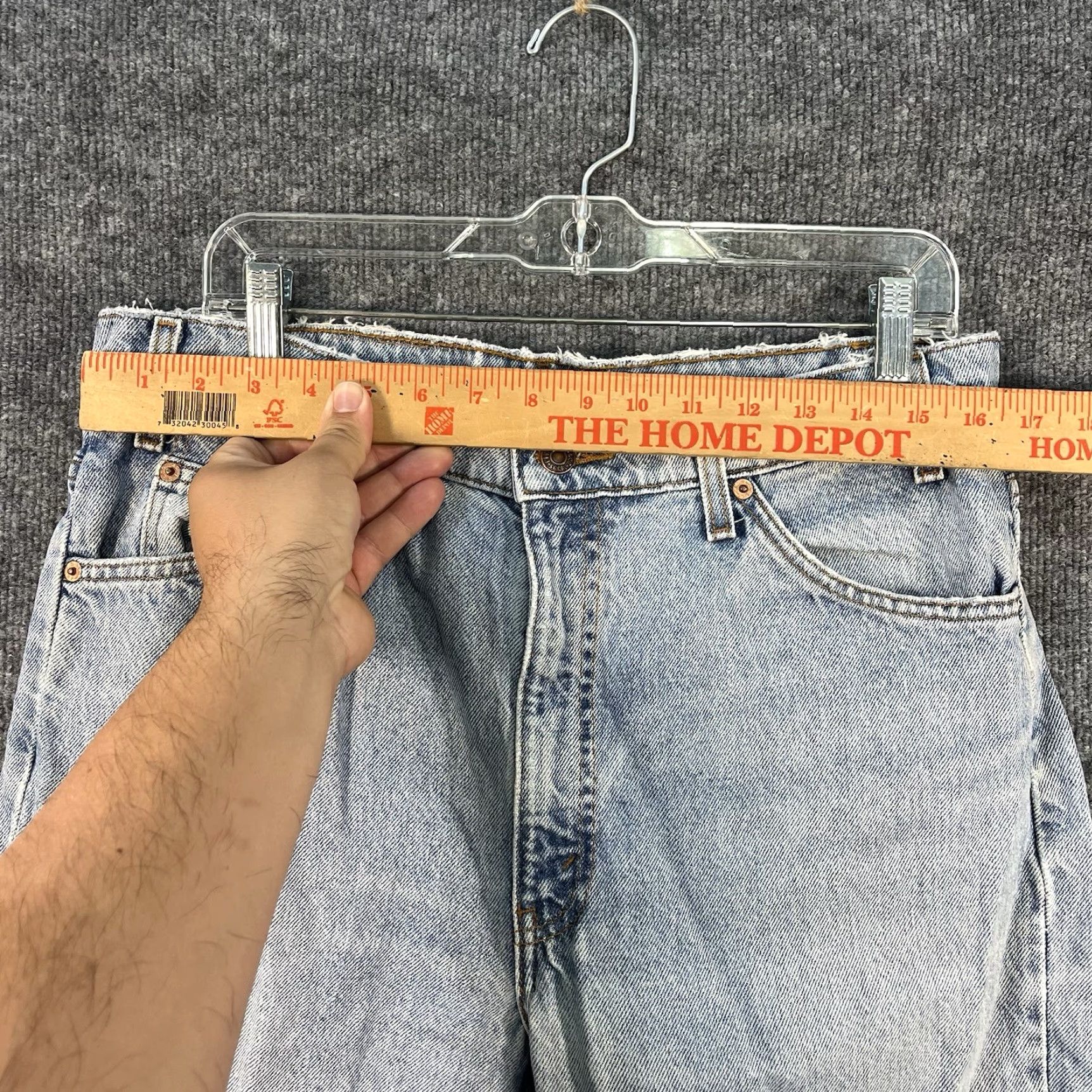 Levi's VINTAGE Levi's Jeans 505 Mens 33x28 Regular Denim Distressed 80s Orange Tab Made USA USA 5-Pocket Size US 33 - 6 Thumbnail