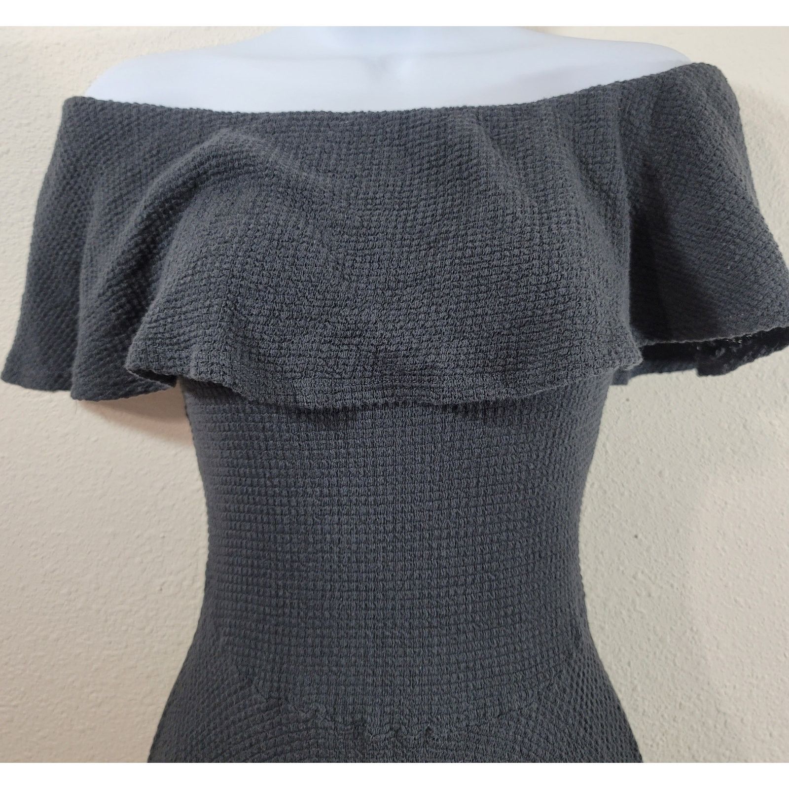 Other Rustic Royals Black Off The Shoulder Ruffled Mini Dress S Size S / US 4 / IT 40 - 2 Thumbnail
