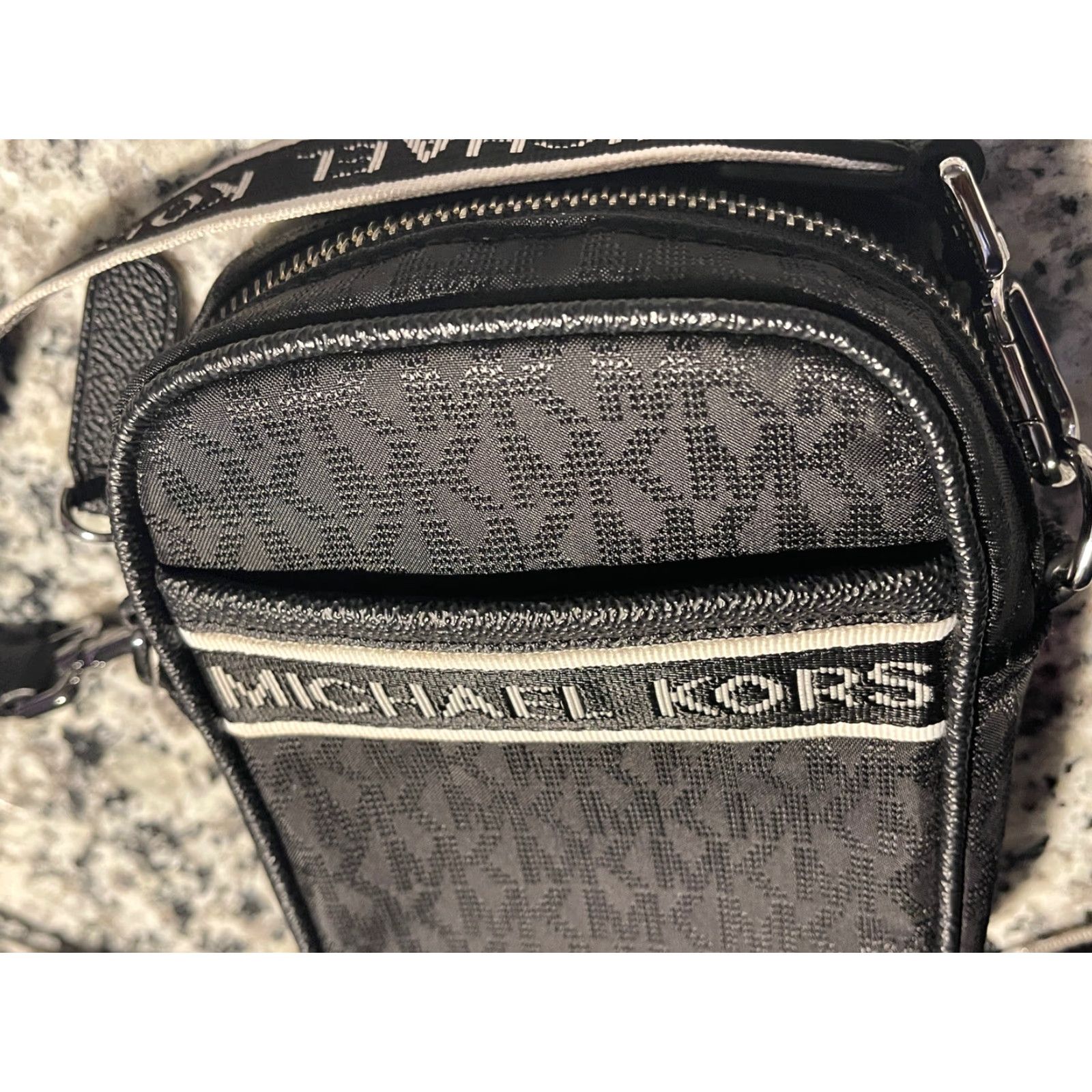 Michael Kors Michael Kors Kent Logo Jacquard Smartphone Crossbody Bag Black, Small, Women's Crossbody, Nylon, Logo, Elliot Model Size ONE SIZE - 3 Thumbnail