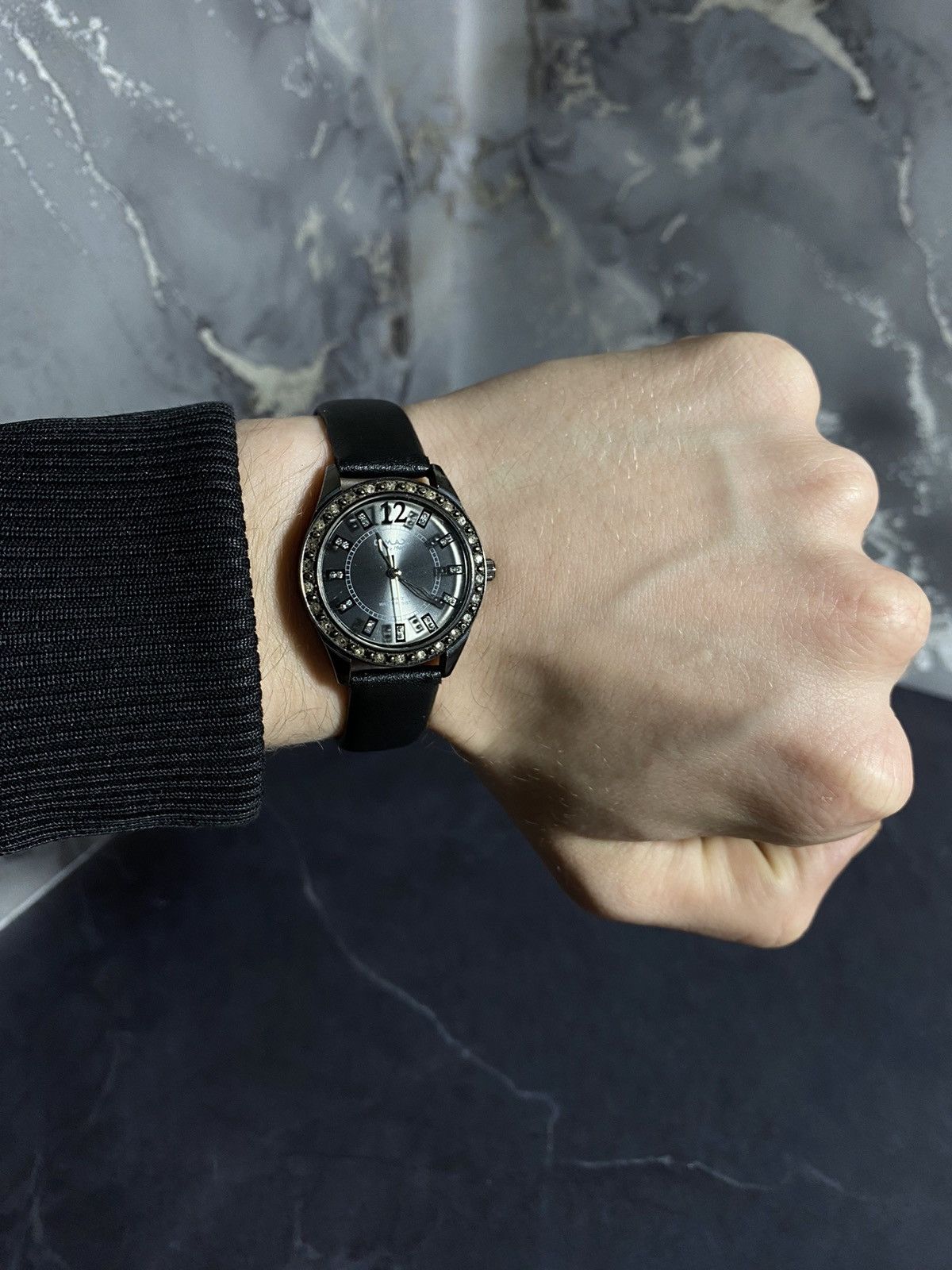 Japanese Brand × Vintage Omax Crystal Bezel Watch Black Strap Japanese Brand Size ONE SIZE - 1 Thumbnail