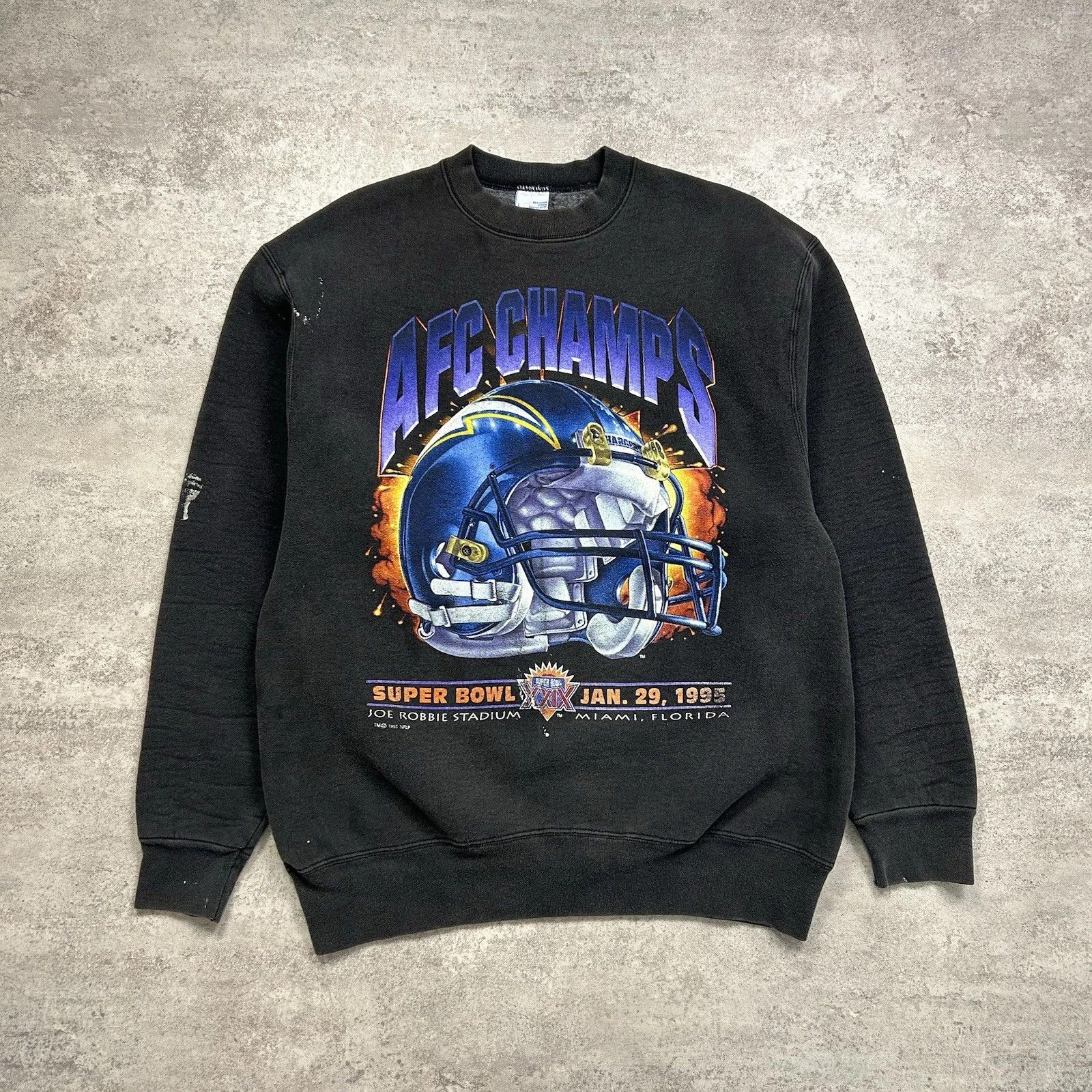 NFL × Vintage SAN DIEGO CHARGERS LA SALEM SPORTSWEAR SWEATSHIRT SIZE L Size US L / EU 52-54 / 3 - 1 Thumbnail