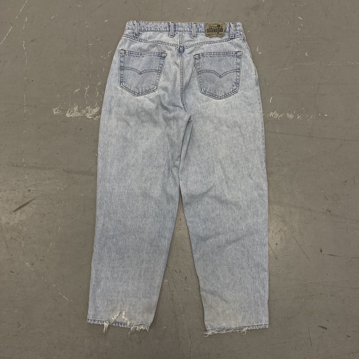 Japanese Brand × Levi's × Vintage Vtg 90s Levis Silvertab Baggy Thrashed Jeans Skater Grunge Size US 35 - 1 Thumbnail