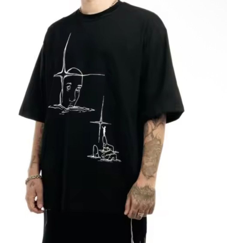 Japanese Brand Streetwear Y2K Creative Face Sketch Short Sleeve T-Shirt Size US L / EU 52-54 / 3 - 5 Thumbnail