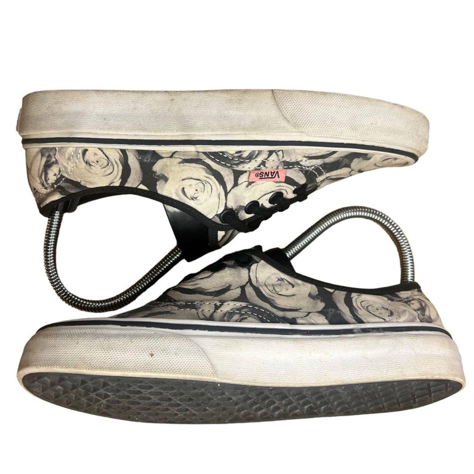 Vans Vans Authentic Sneakers Womens US 6 Black White Digi Roses Size US 6 / IT 36 - 2 Thumbnail