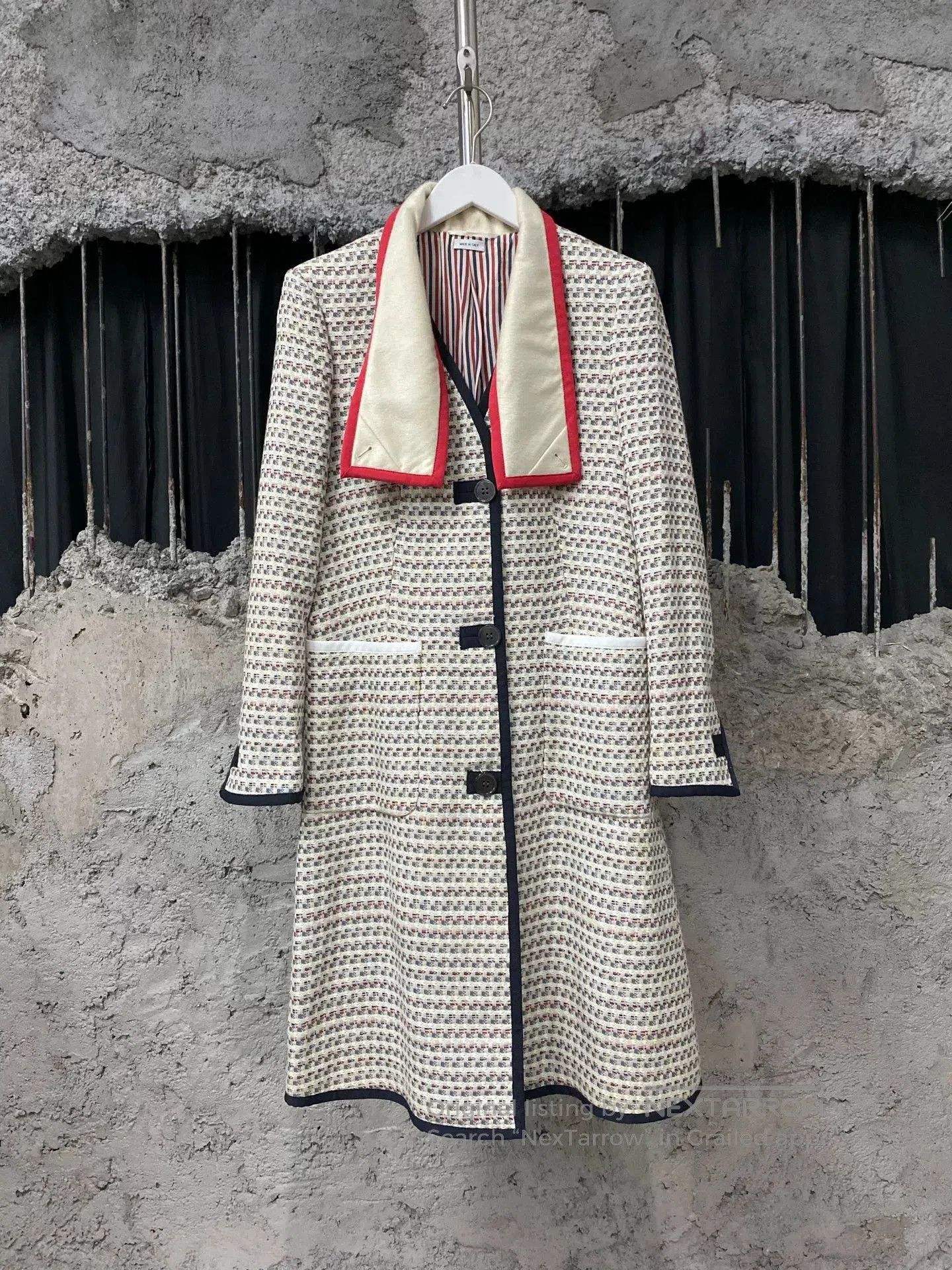 Thom Browne thom browne tb coat with red accents. Size US XS / EU 42 / 0 - 1 Thumbnail