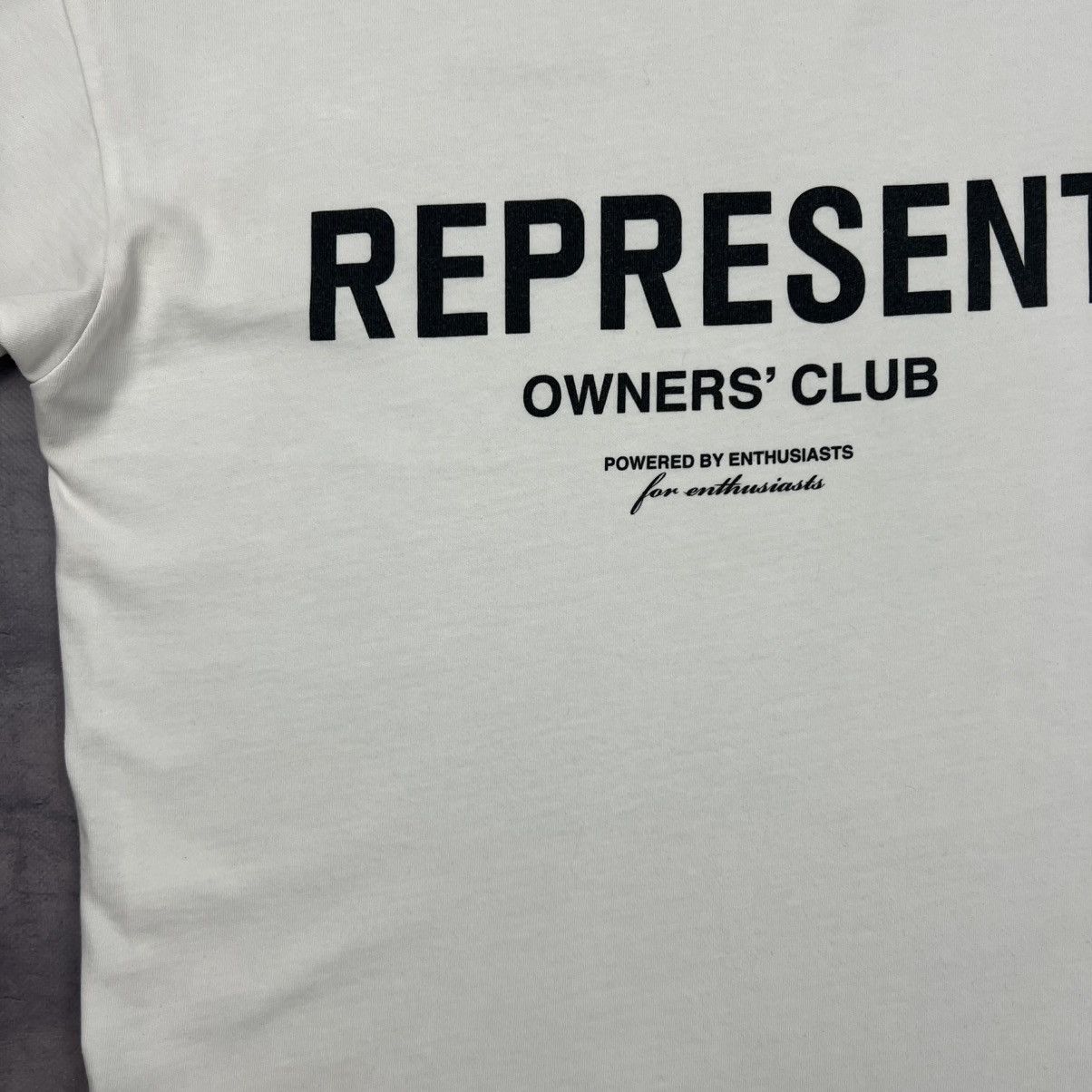 Represent Clo. Rare! Represent Luxury Big Logo Tee Size US M / EU 48-50 / 2 - 7 Thumbnail