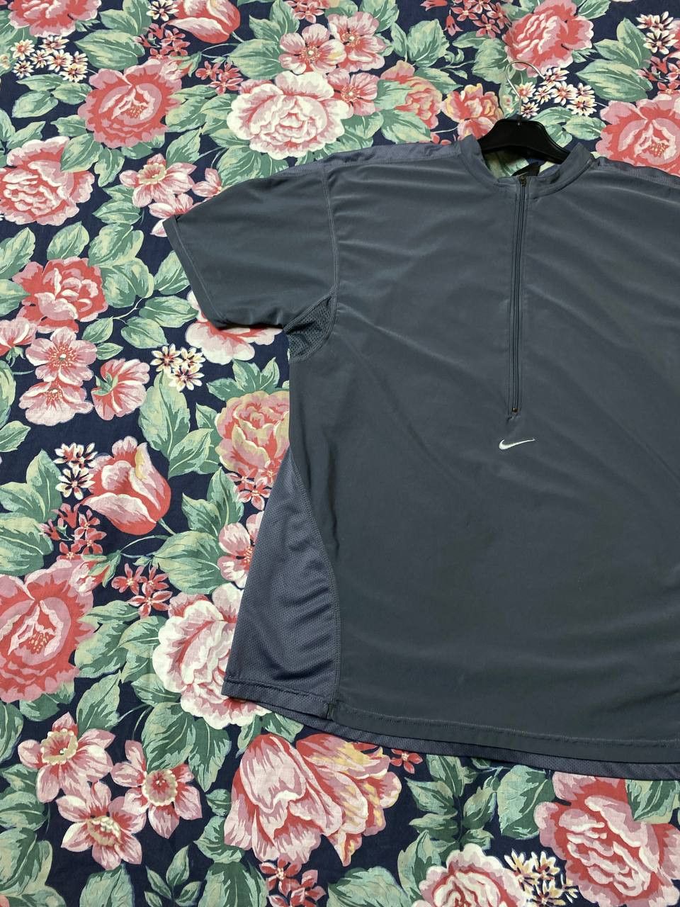 Nike Vintage 90s Center Logo Washed Navy Tee Y2K Size US L / EU 52-54 / 3 - 12 Thumbnail