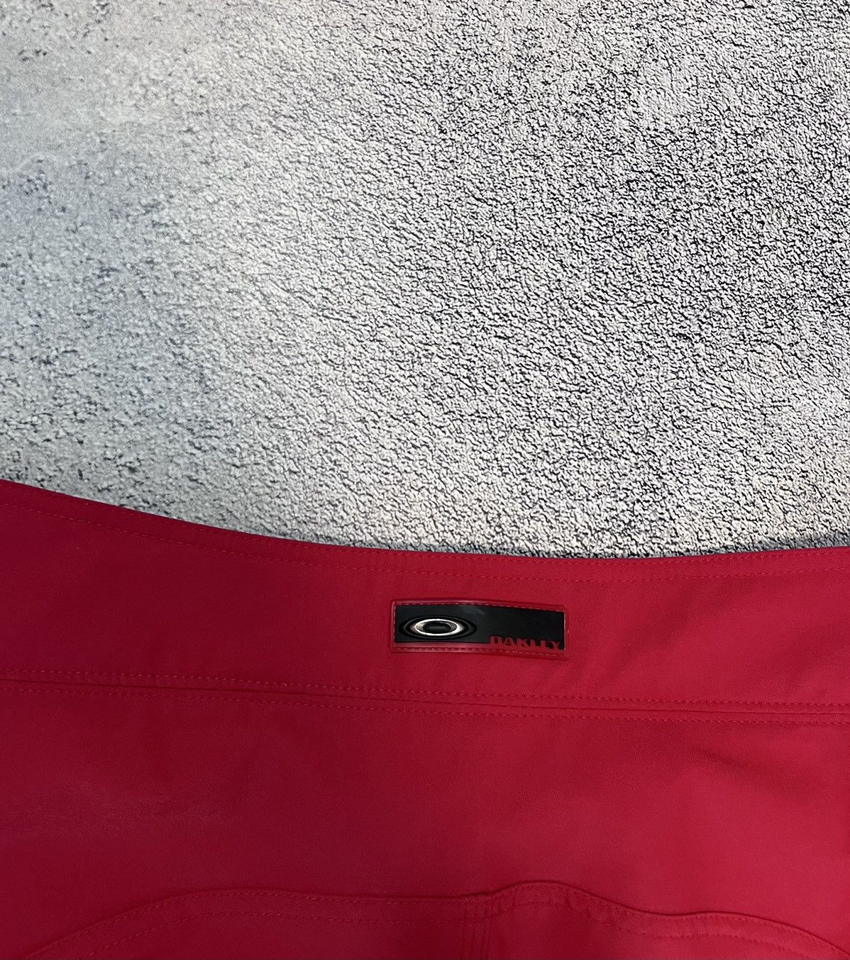 Oakley Oakley Vintage Board Shorts Red Size 33 Surf Zip Pocket Logo Size US 33 - 8 Thumbnail