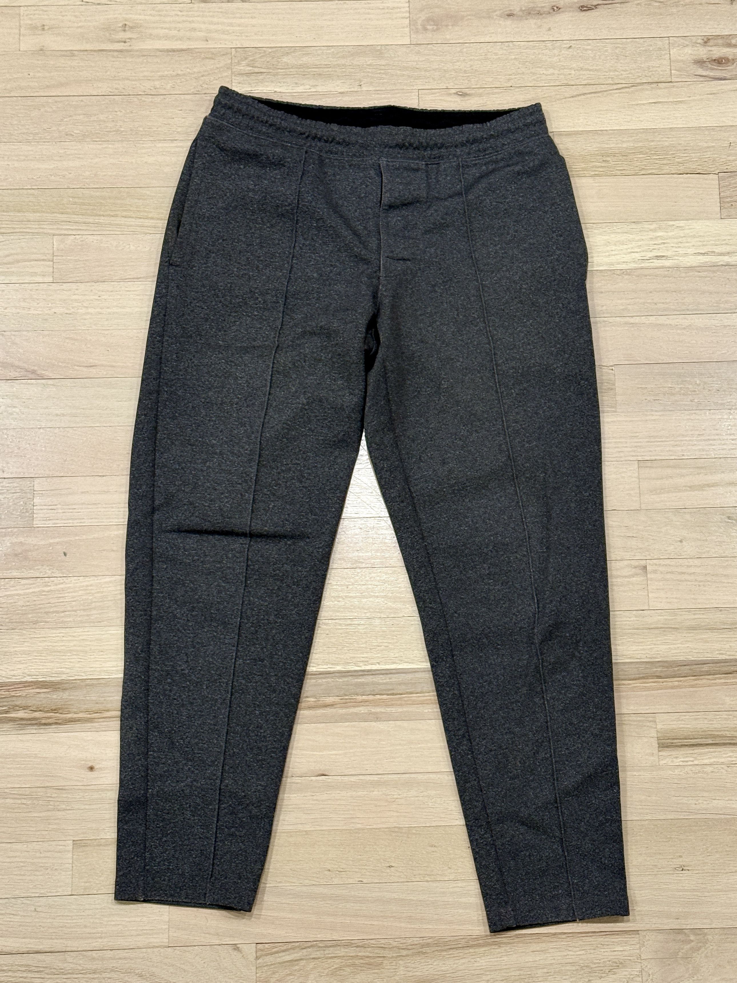 Club Monaco Club Monaco Pintuck Sweatpant Size US 30 / EU 46 - 1 Thumbnail