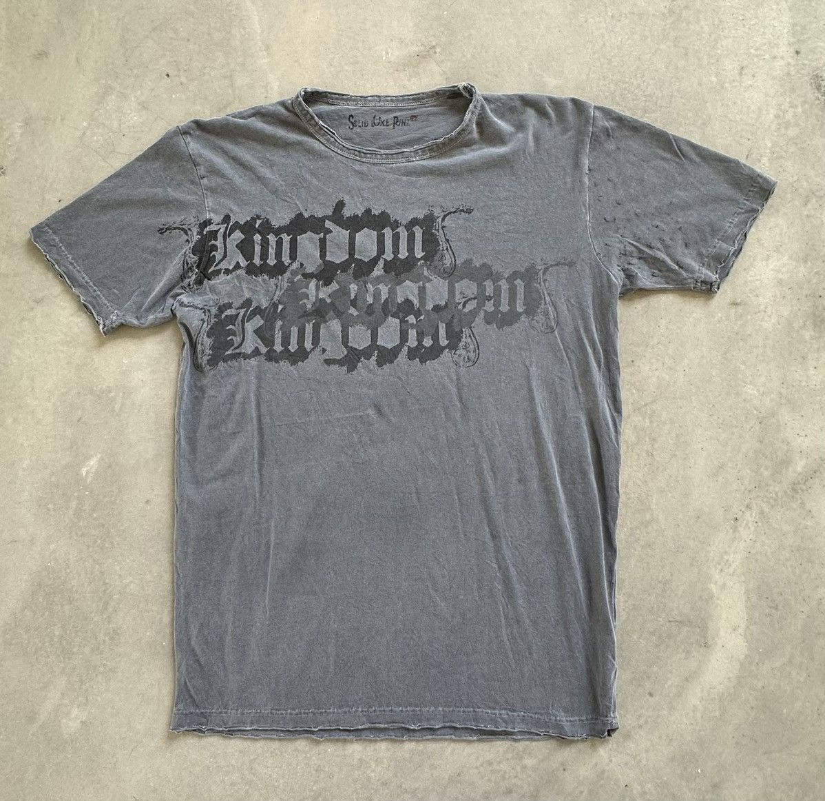 SOLID LUXE PUNK KINGDOM DIATRESSED TEE