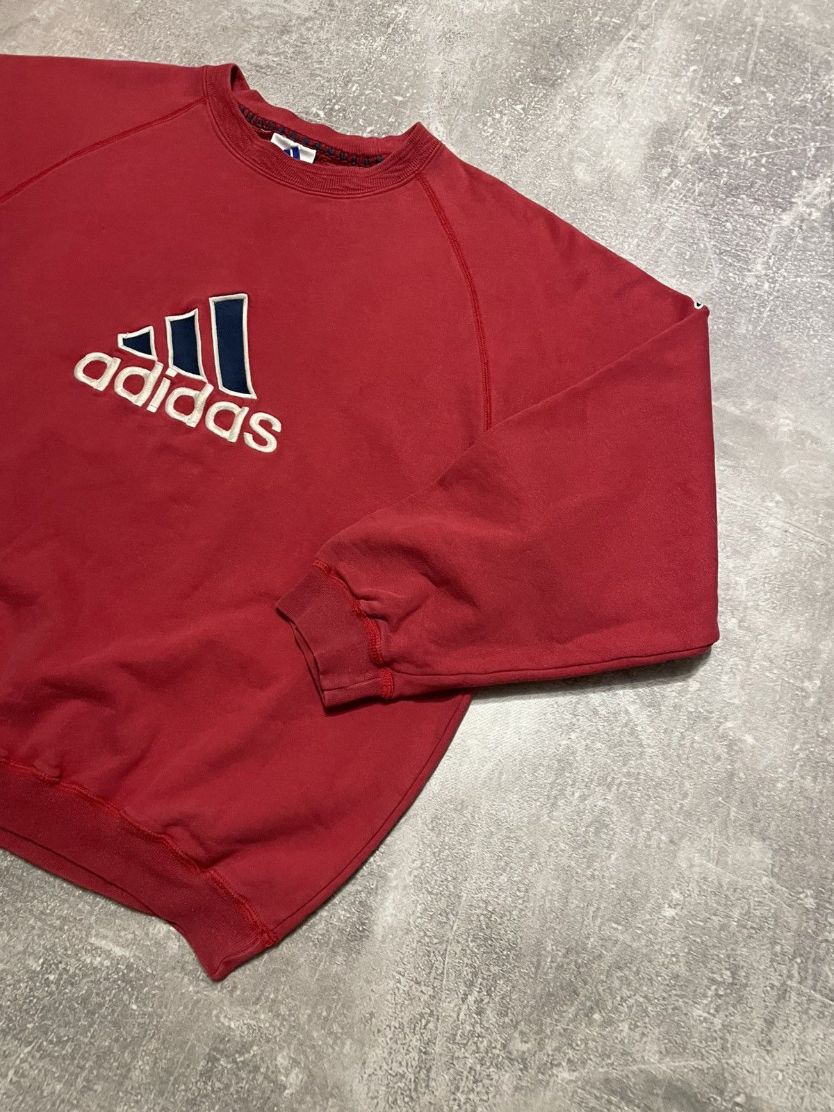Adidas × Vintage Vintage Adidas Big Embroider Logo Boxy Baggy Sweatshirt 90s Size US L / EU 52-54 / 3 - 5 Thumbnail