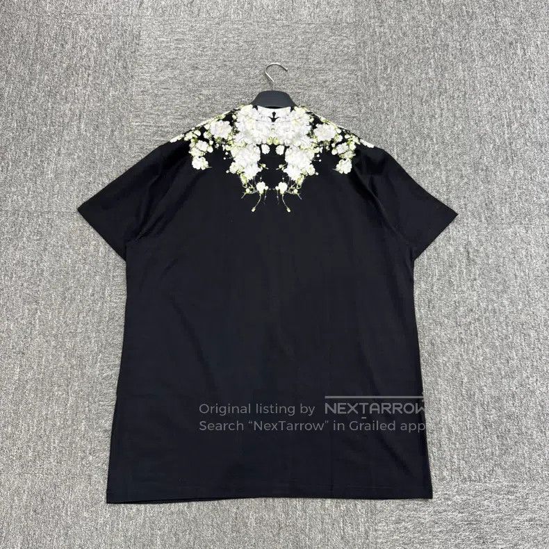 Givenchy Givenchy Starry Short Sleeve Size: XXS Size US XXS / EU 40 - 5 Thumbnail