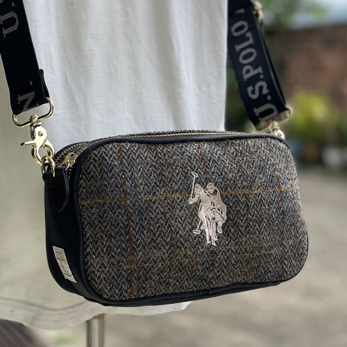 Harris Tweed × U.S. Polo Assn. 🔥 RARE U.S POLO ASSN X HARRIS TWEED WOOL CROSSBODY Size ONE SIZE - 2 Thumbnail