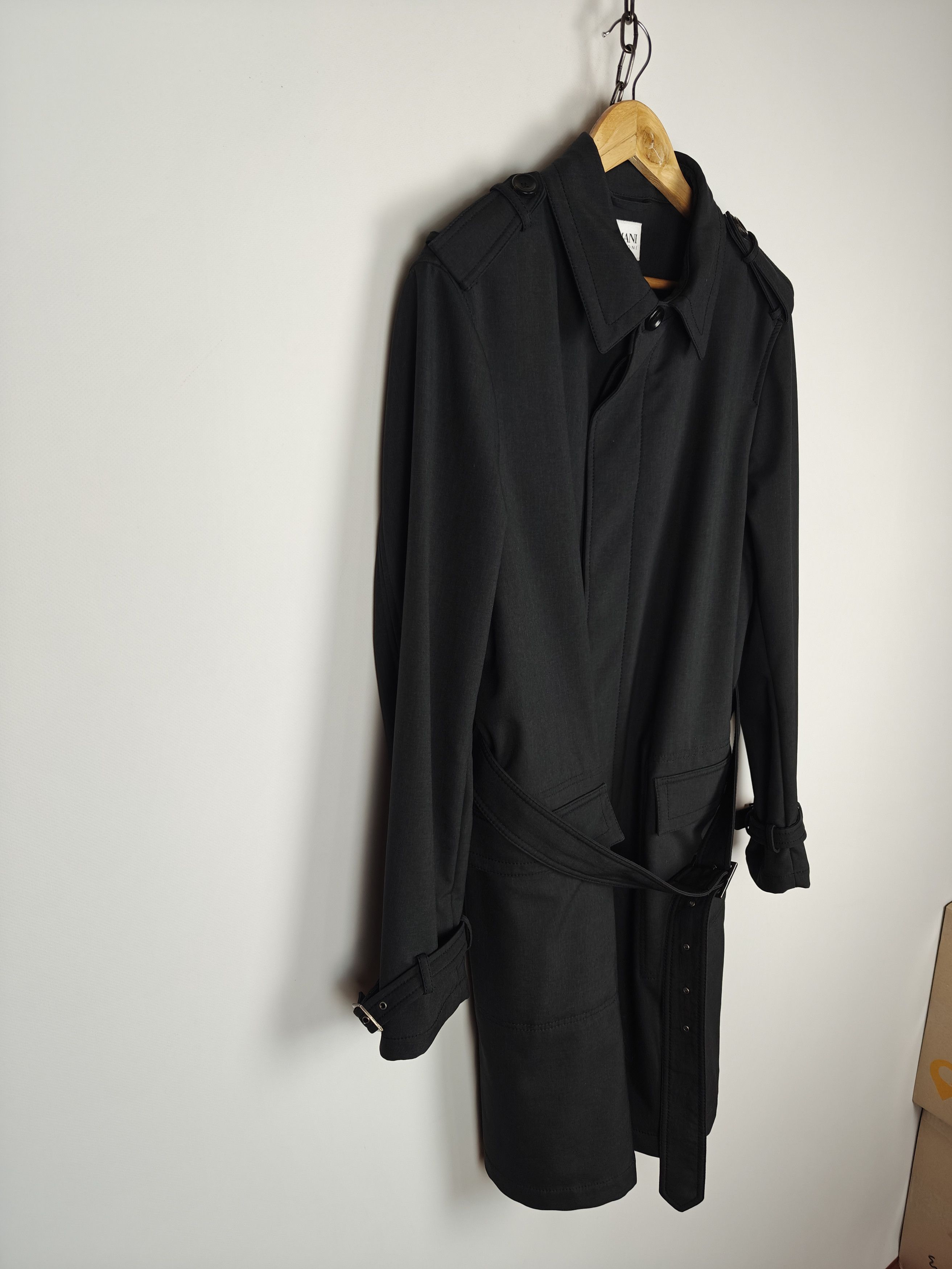 Armani Collezioni Armani Collezioni Jacket Water Repellent Italy Black sz 42 Size US L / EU 52-54 / 3 - 6 Thumbnail