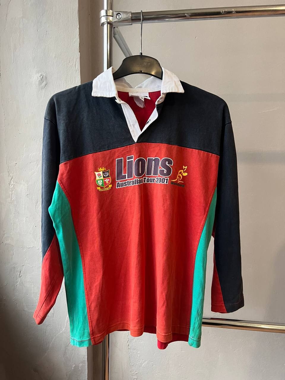 Vintage 2001 LIONS AUSTRALIAN TOUR X WALLABIES SPECIAL RUGBY SHIRT S Size US S / EU 44-46 / 1 - 2 Thumbnail