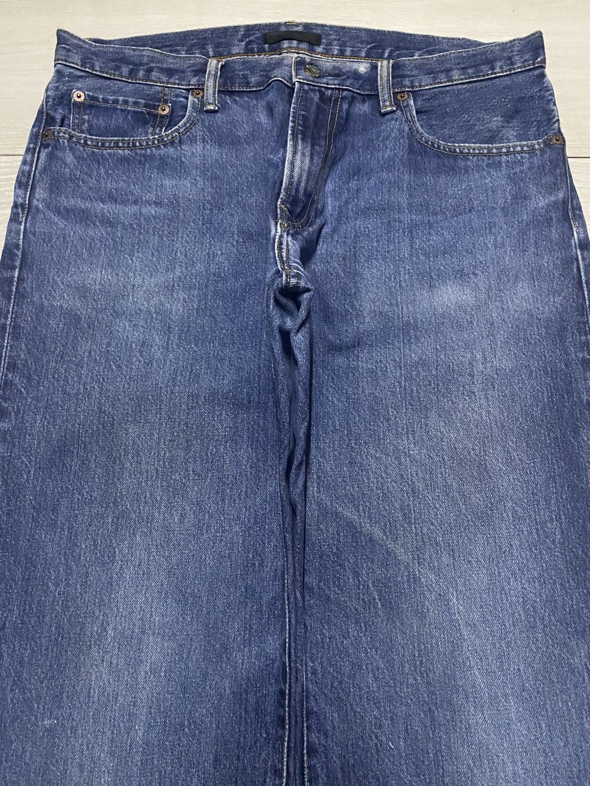 Uniqlo Vintage Japanese Brand Uniqlo Blue Wash Distressed Jeans Size US 35 - 3 Thumbnail