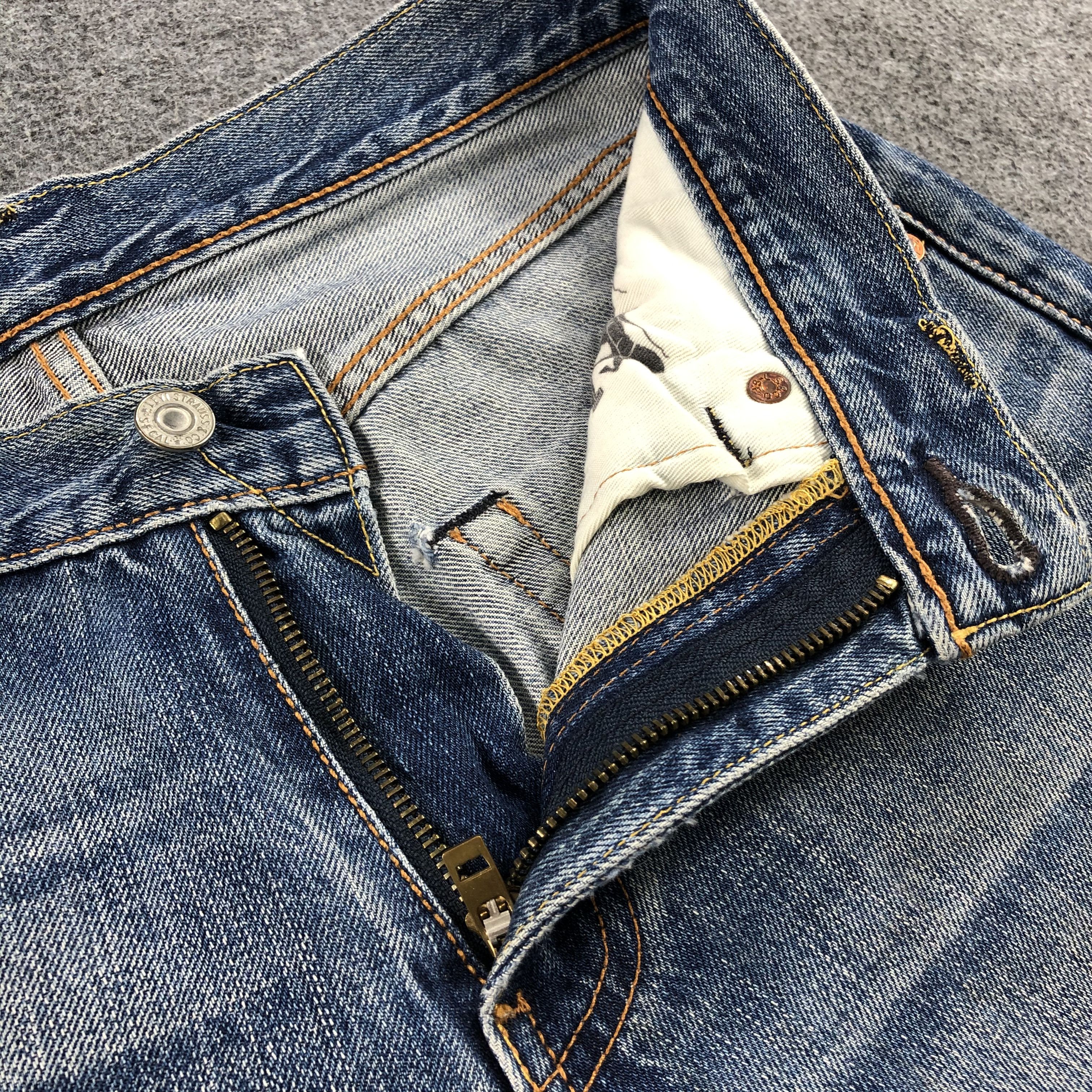 Levi's Vintage Blue Wash Levis 503 Jeans-J1779 Size US 31 - 12 Thumbnail