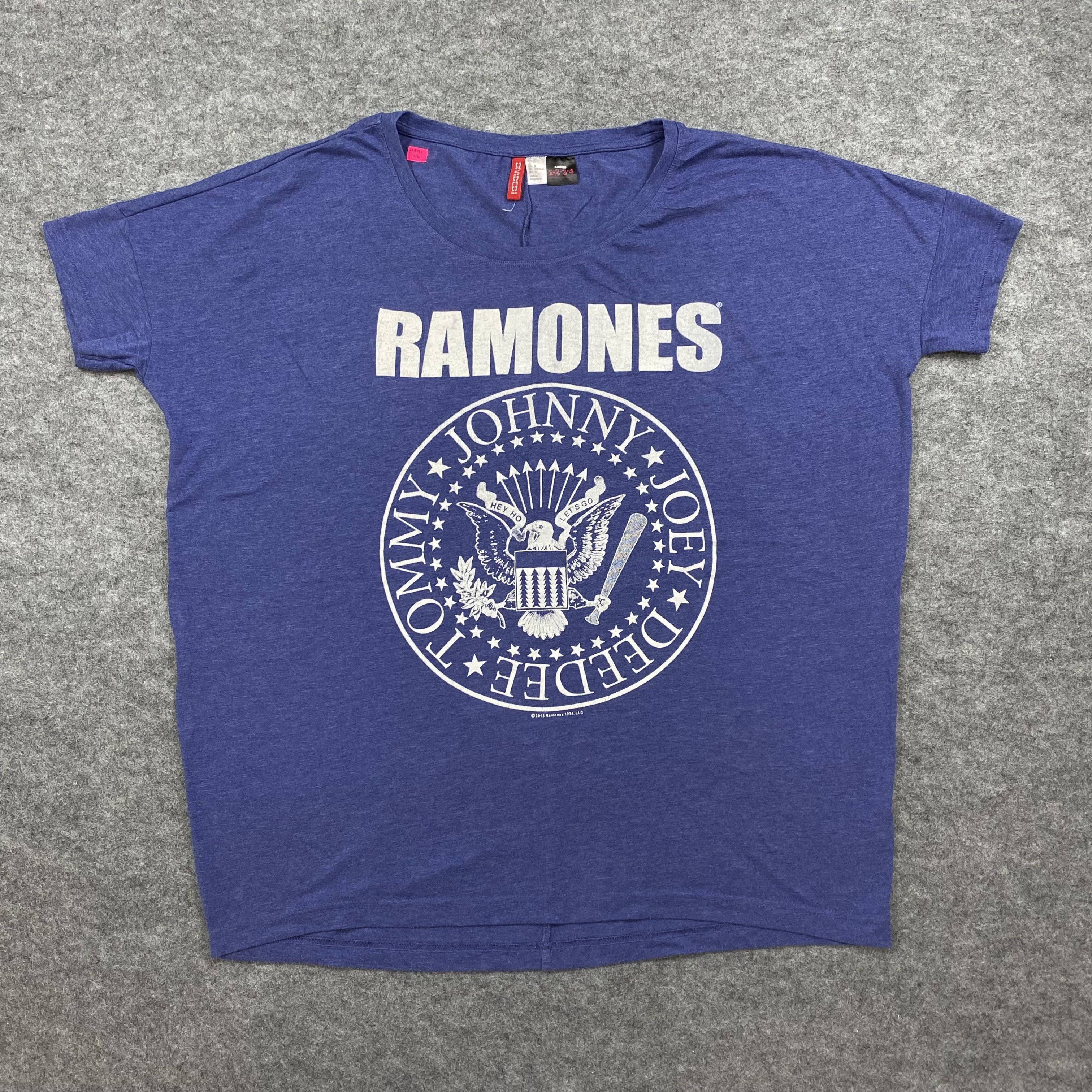 Band Tees Ramones x h&m tshirt - N041 Size US L / EU 52-54 / 3 - 1 Thumbnail