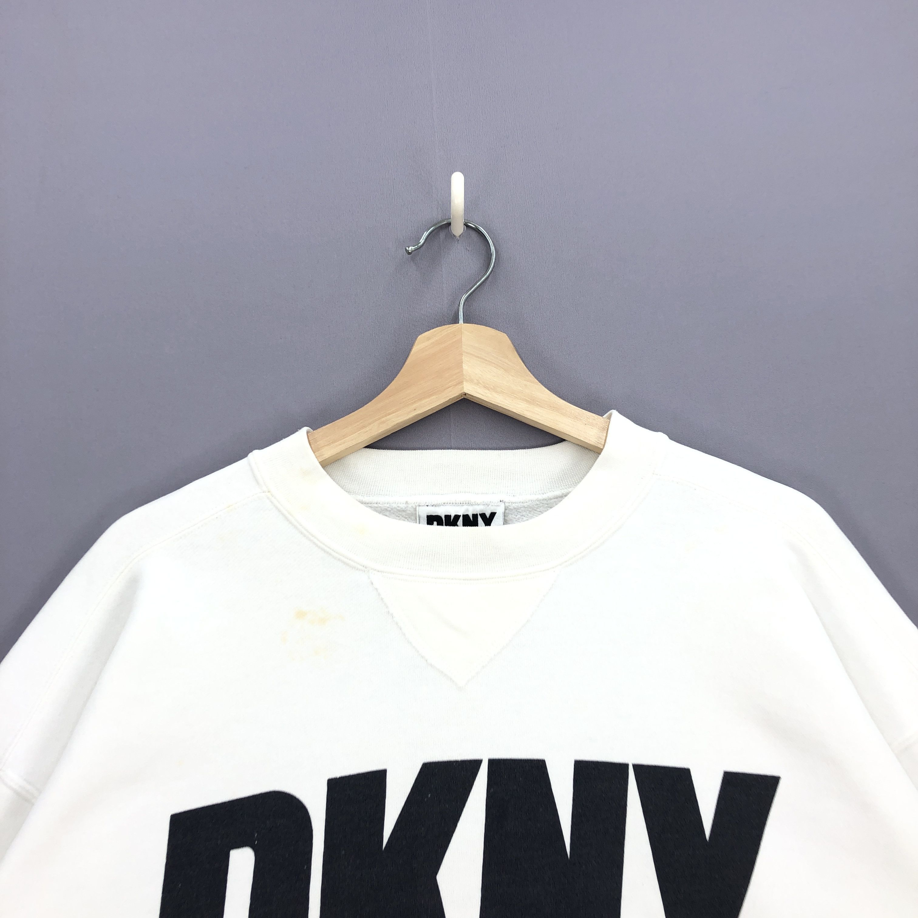 DKNY × Vintage DKNY Sweatshirt Donna Big Logo Karan New York Sweater Size US L / EU 52-54 / 3 - 3 Thumbnail