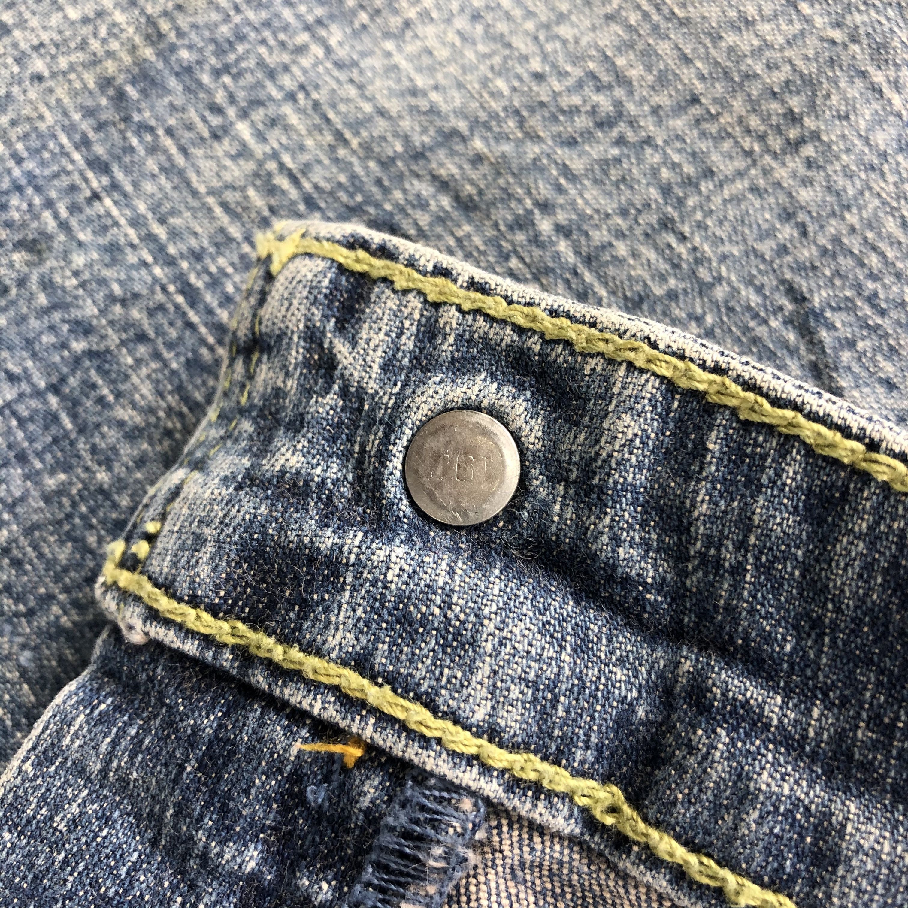 Levi's Vintage Levis 518 Jeans Flare Denim KJ964 Size US 36 / EU 52 - 11 Thumbnail