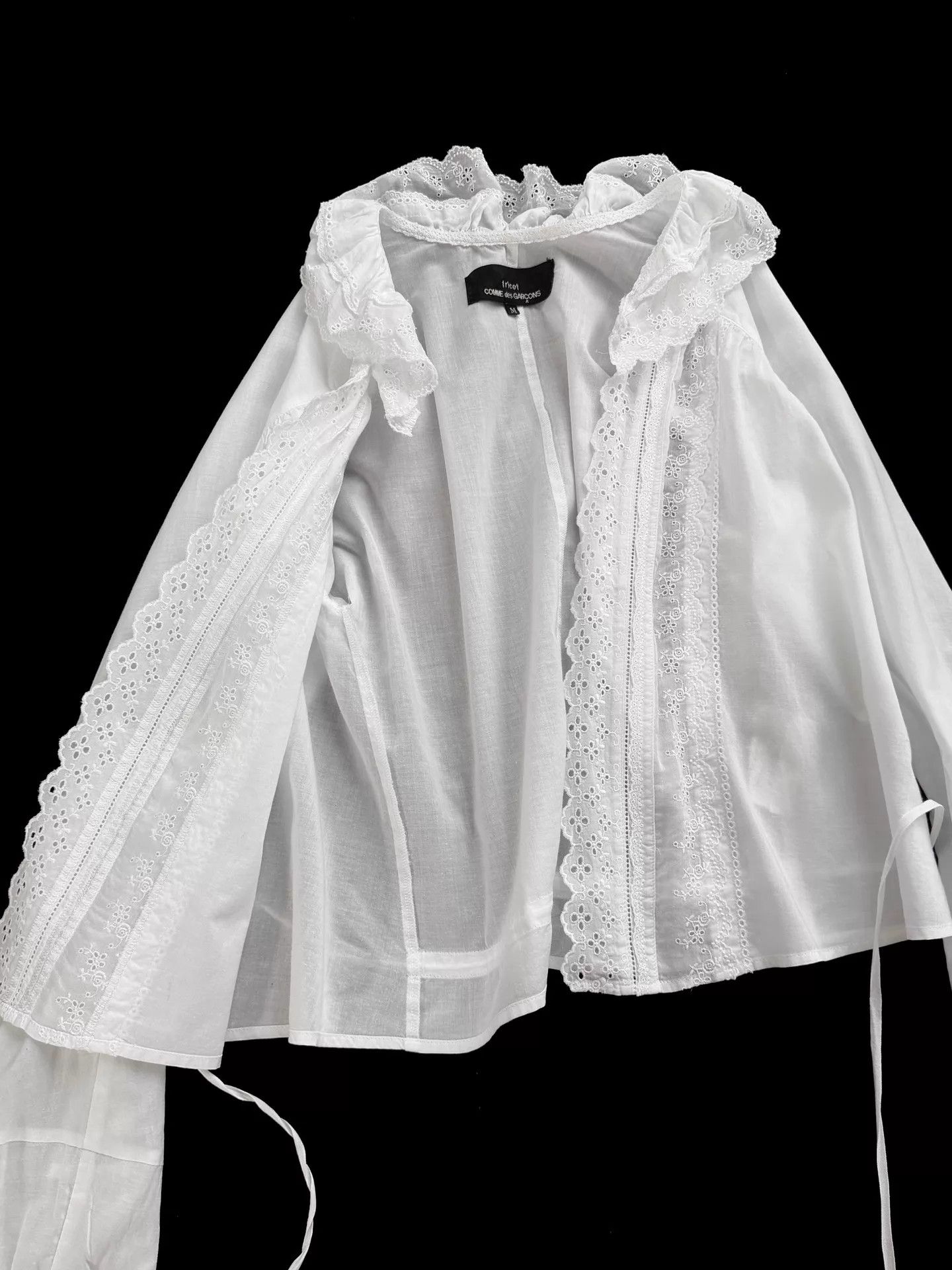 Comme des Garcons Comme des Garçons White Cotton Lace Trim Tie-Back Shirt (M) Size M / US 6-8 / IT 42-44 - 8 Thumbnail