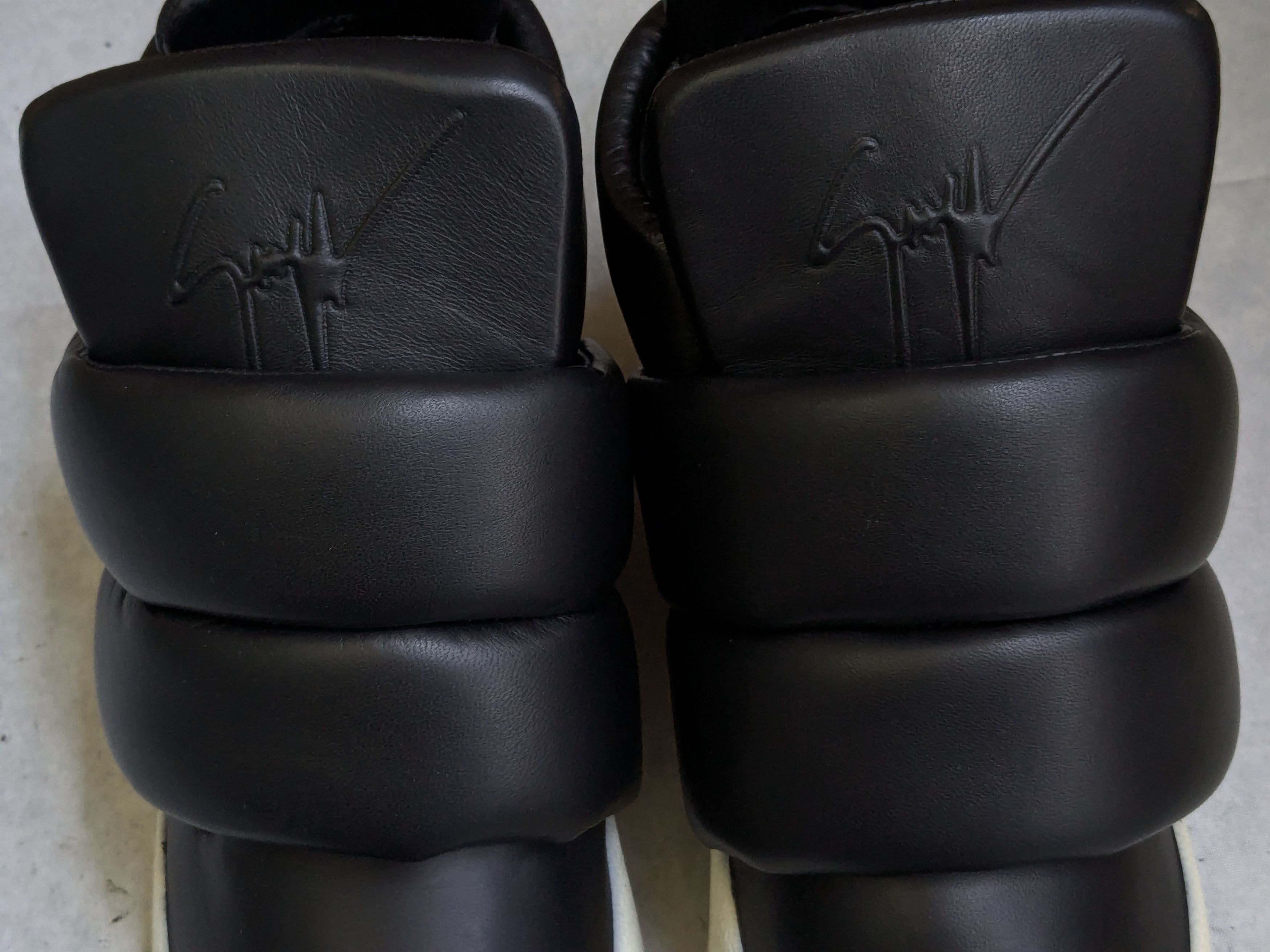 Giuseppe Zanotti Giuseppe Zanotti Puffy Strap Sneakers Black 9.5 Kid Cudi Size US 9.5 / EU 42-43 - 2 Thumbnail