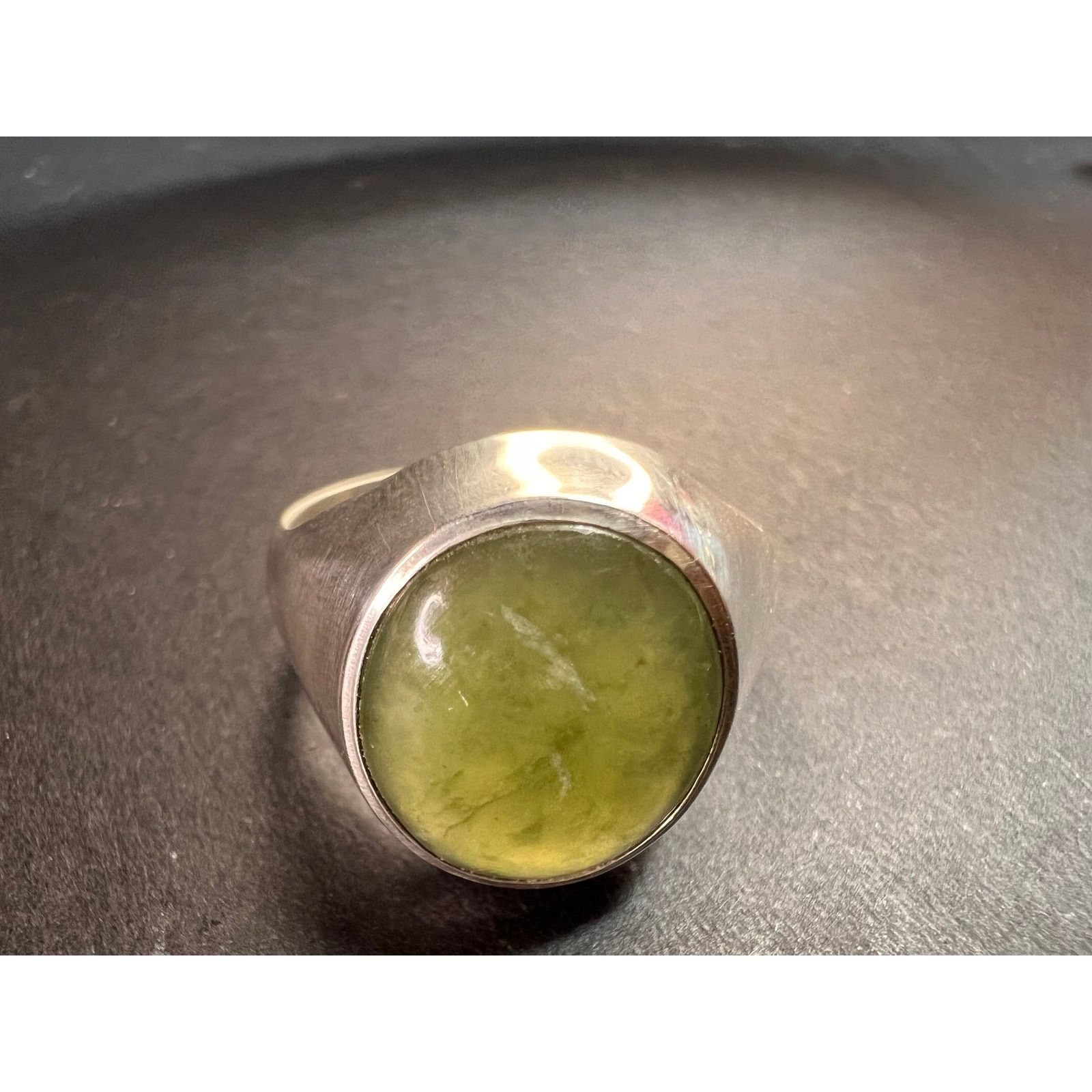Other Vintage nephrite Jade sterling silver ring size 11 Size ONE SIZE - 11 Thumbnail