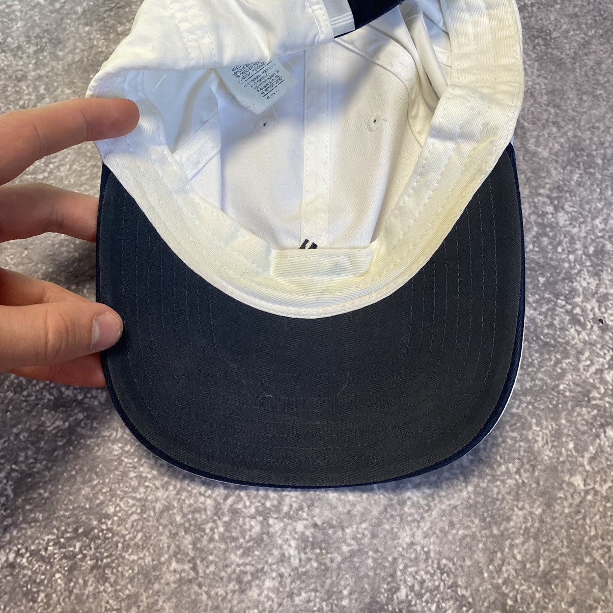 Adidas × Vintage Vintage Adidas Centre Basic Logo White Streetwear cap Size ONE SIZE - 9 Thumbnail