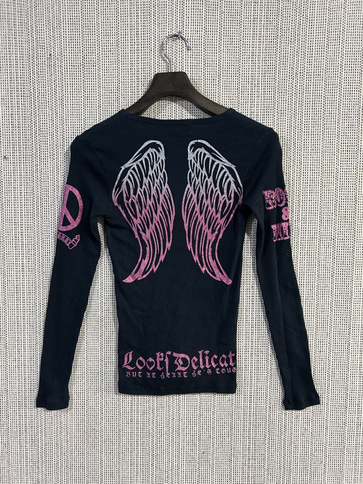 Beauty Beast Y2k gothic rock punk tshirt angel wing back hit Size M / US 6-8 / IT 42-44 - 3 Thumbnail