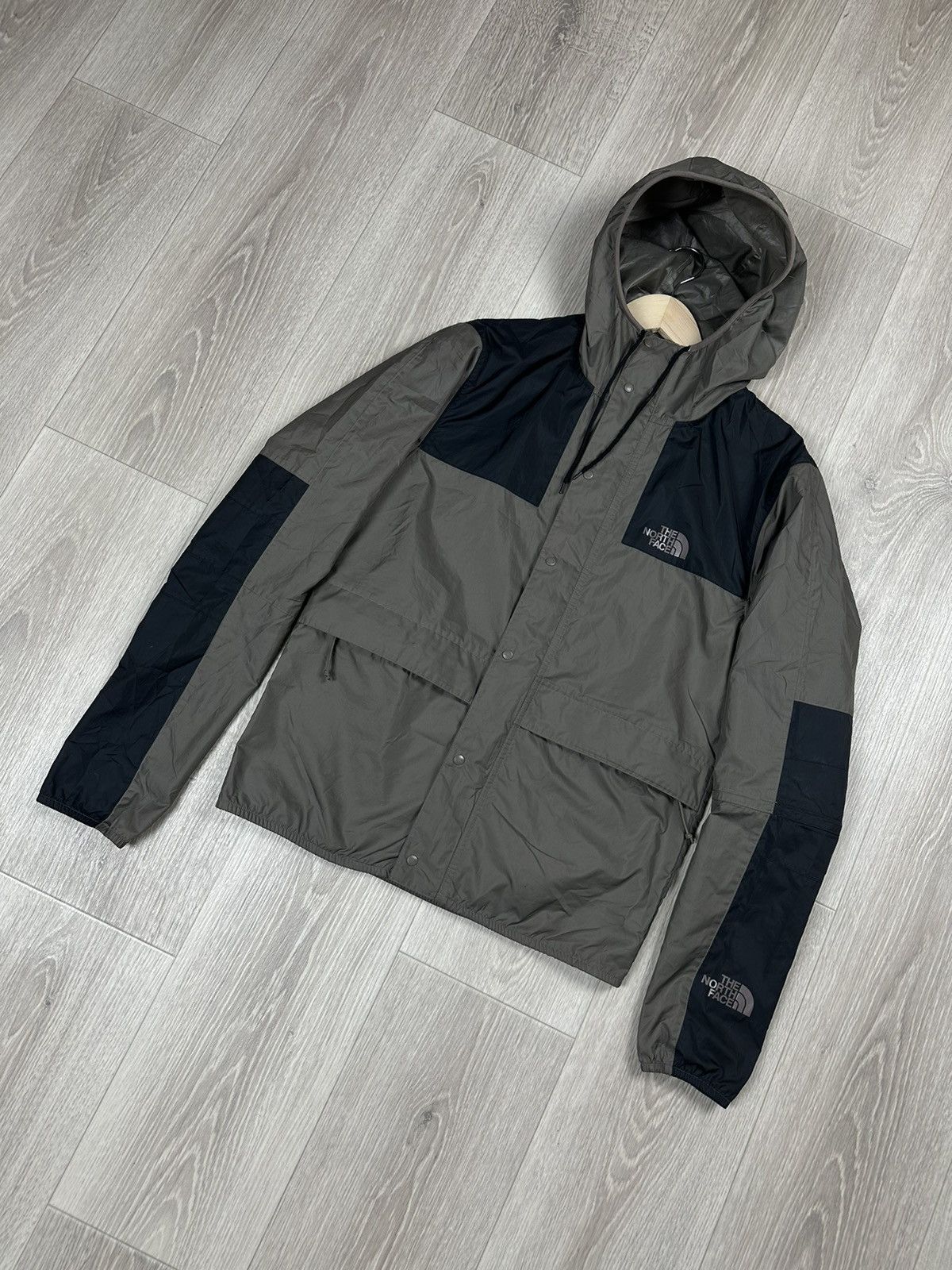 The North Face The North Face Seasonal Mountain Windbreaker Jacket Size S Size US S / EU 44-46 / 1 - 3 Thumbnail