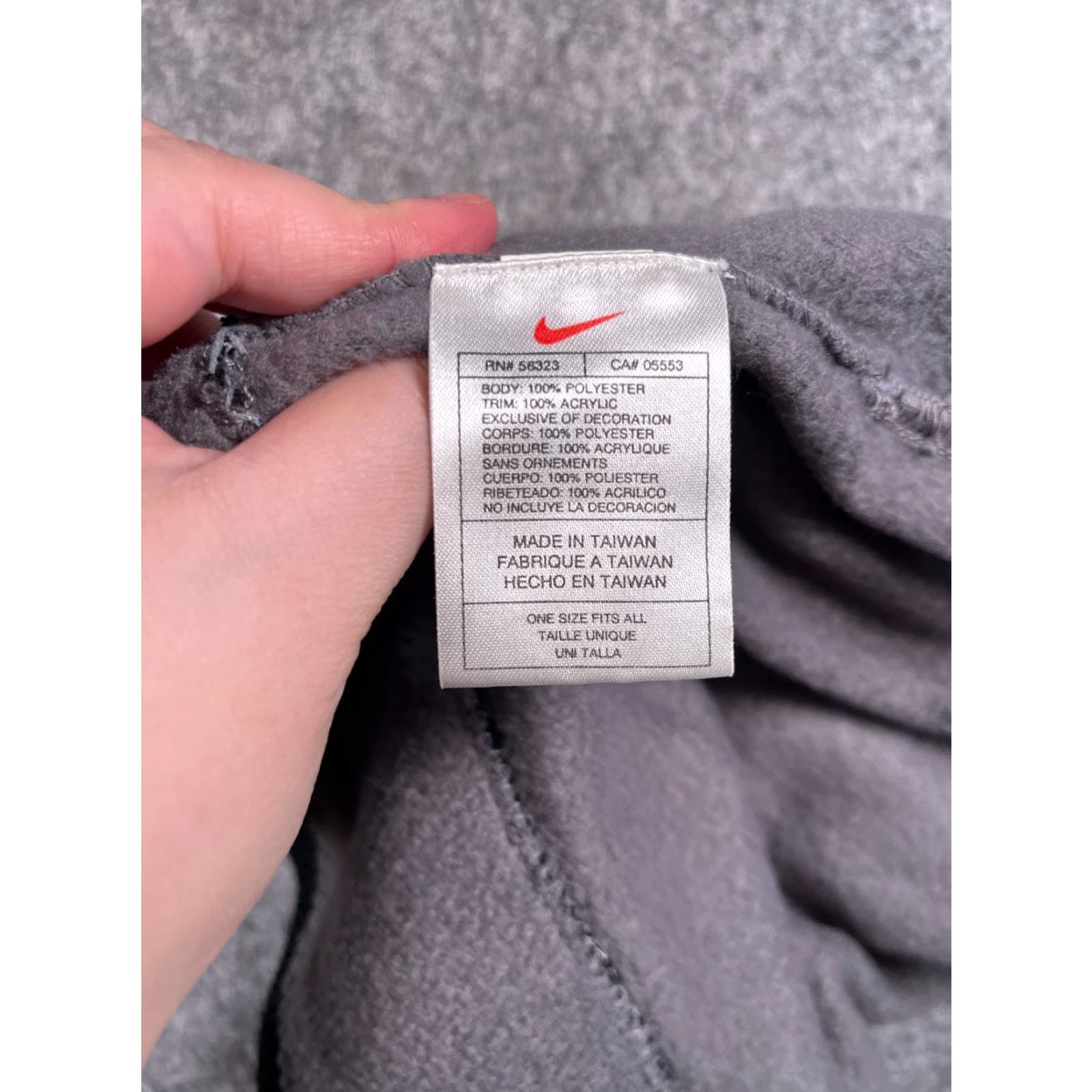 Nike Nike Beanie Toque Hat Adult One Size Gray Black Knit Polyester Acrylic Fleece Swoosh Mens Size US M / EU 48-50 / 2 - 7 Thumbnail