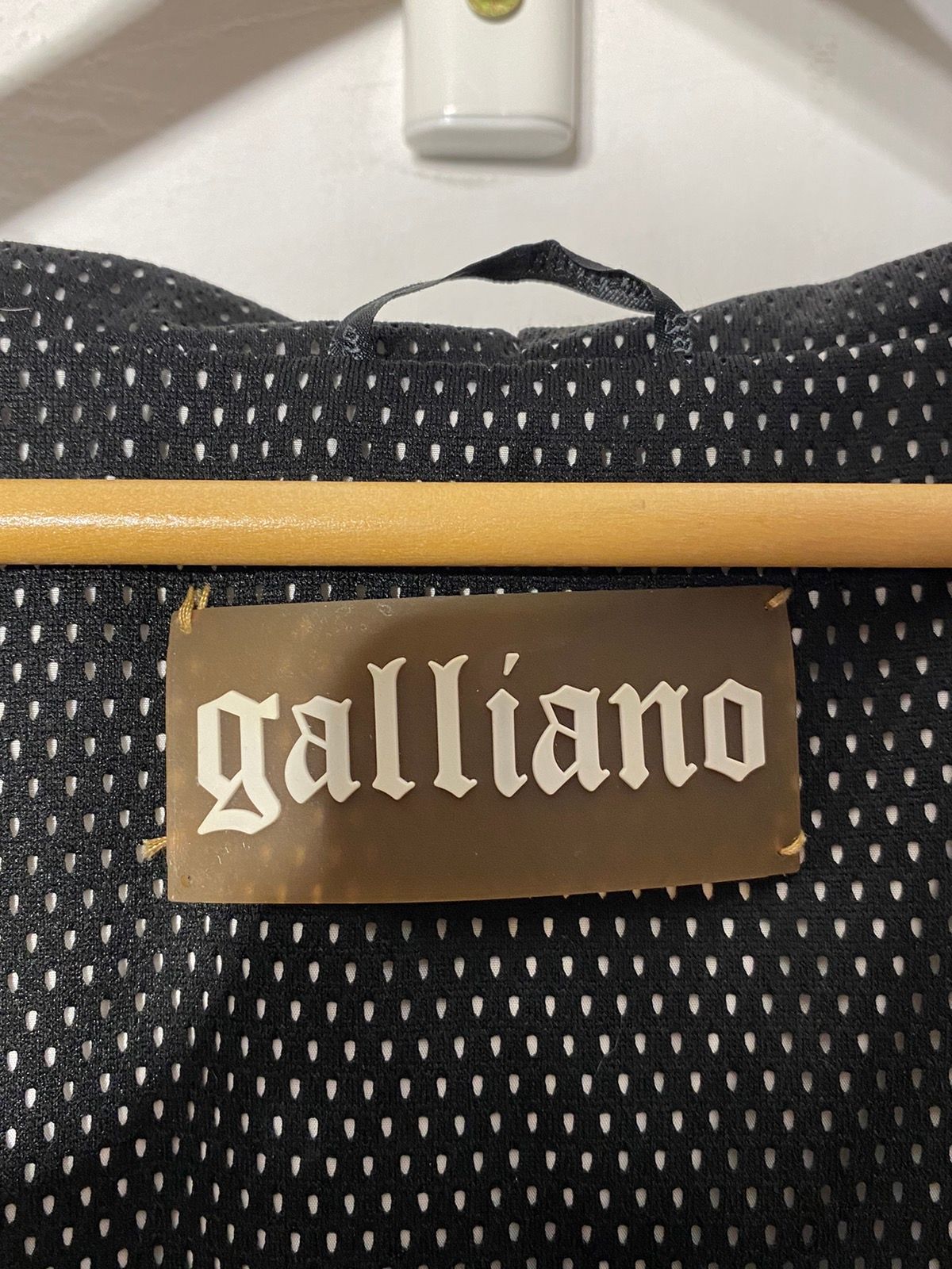 Archival Clothing John Galliano vintage puffer down jacket gazette newspaper Size US M / EU 48-50 / 2 - 8 Thumbnail