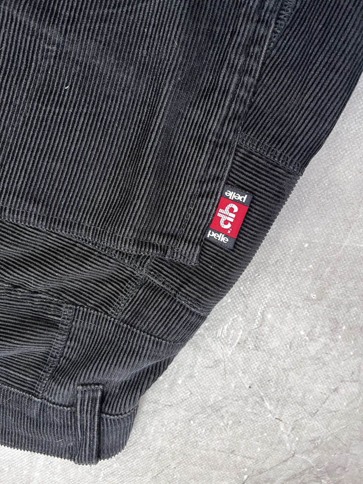 Pelle Pelle Pelle Pelle wide corduroy shorts baggy y2k streetwear style Size US 34 / EU 50 - 13 Thumbnail