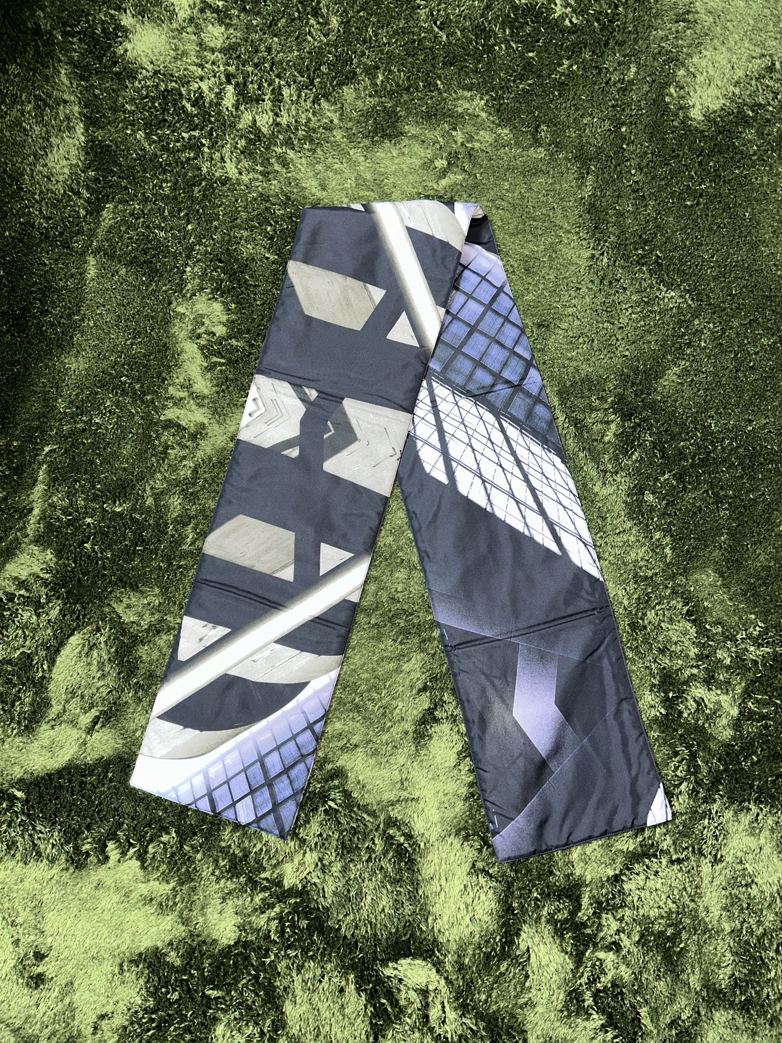 Designer Unaffected logo label padded scarf scarves muffler city Size ONE SIZE - 4 Thumbnail