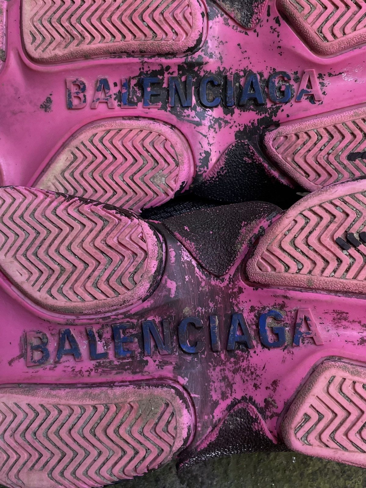 Balenciaga Balenciaga Triple S Custom Sneakers Black/Pink Size US 7 / EU 40 - 12 Thumbnail