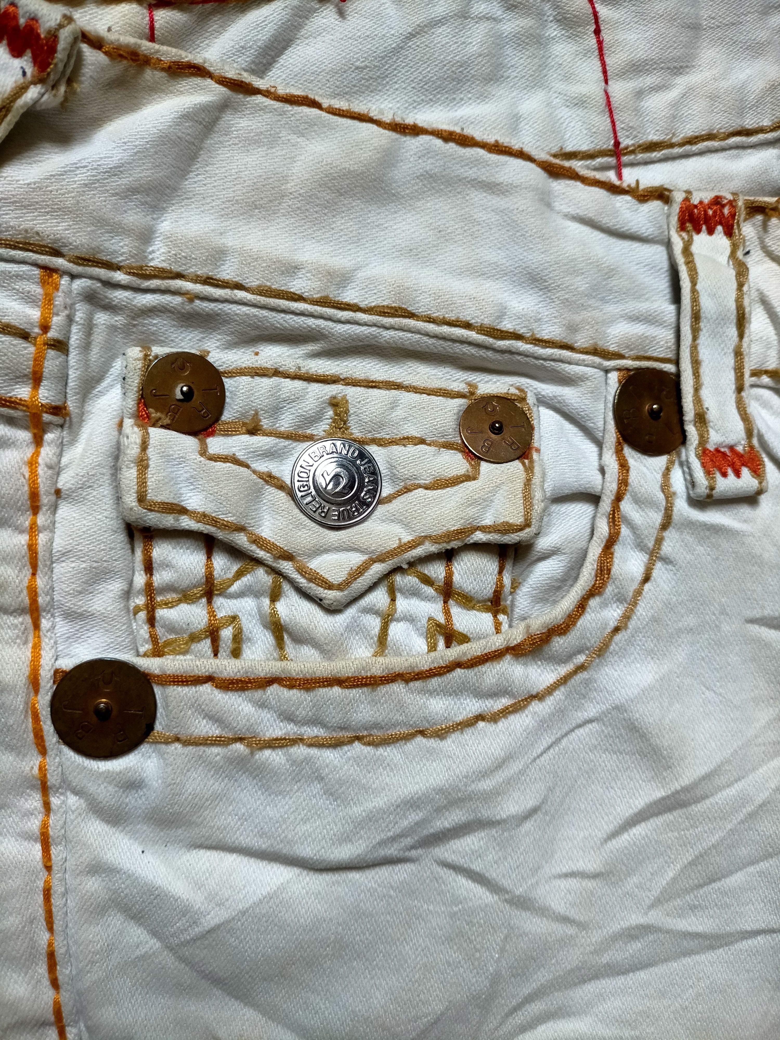 True Religion Flare Jeans True Religion Low Rise Boot cut Denim Size US 32 / EU 48 - 12 Thumbnail