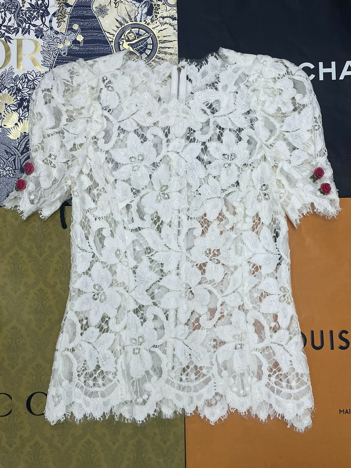 Dolce & Gabbana Dolce&Gabbana White Rose Lace Top Size S / US 4 / IT 40 - 1 Thumbnail