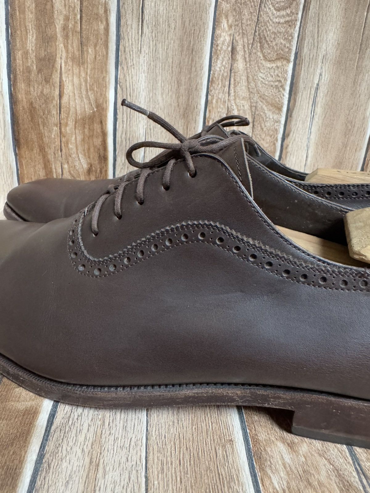 Carmina Wholecut Oxford shoe Size US 11 / EU 44 - 8 Thumbnail