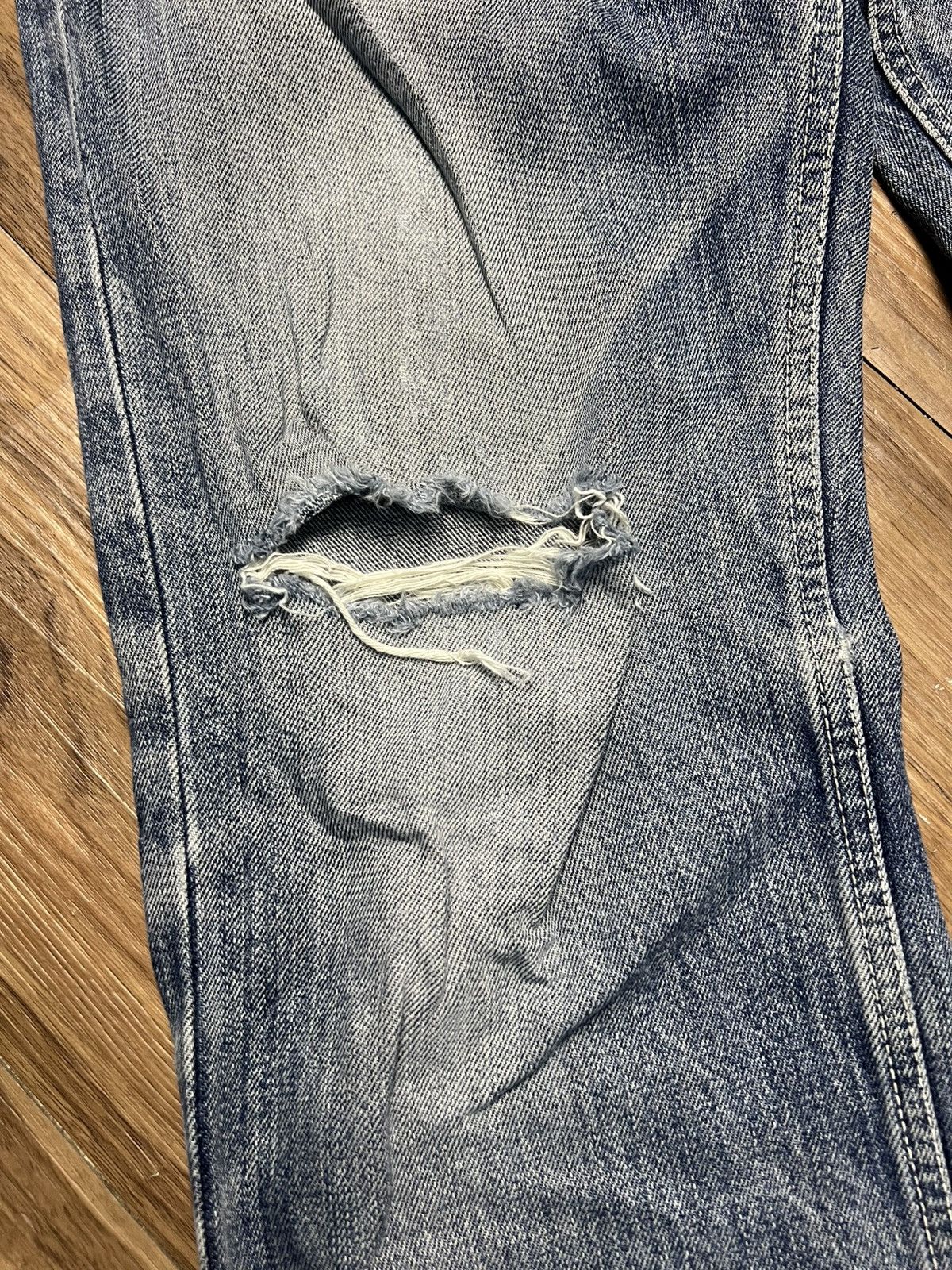 Beauty Beast Vintage Distressed Denim Jeans - "On Board" Brand (41) Size US 31 - 5 Thumbnail