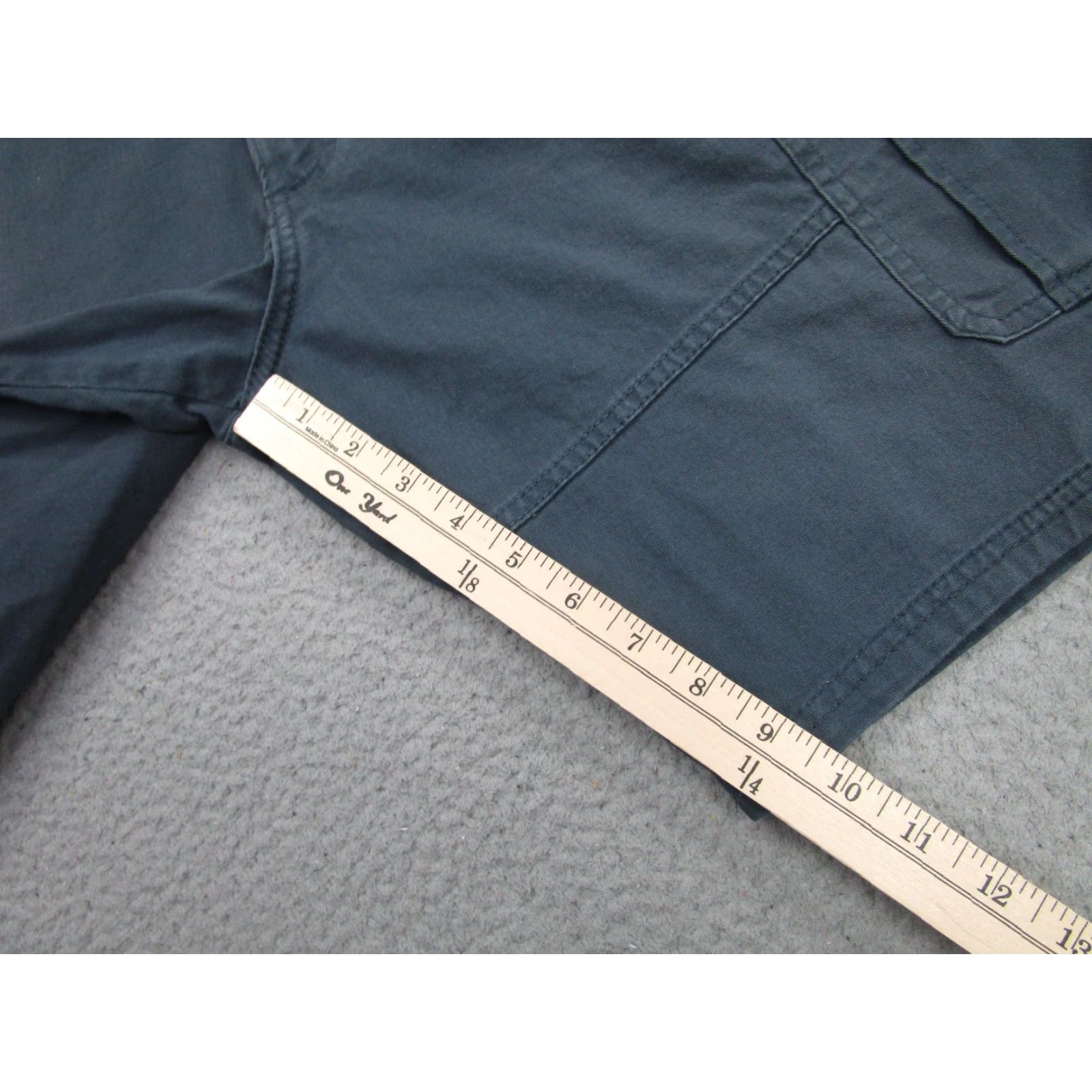 Wrangler Wrangler Shorts Mens 38 Gray Relaxed Fit Cargo Pockets Cotton Blend Casual Size US 38 / EU 54 - 4 Thumbnail