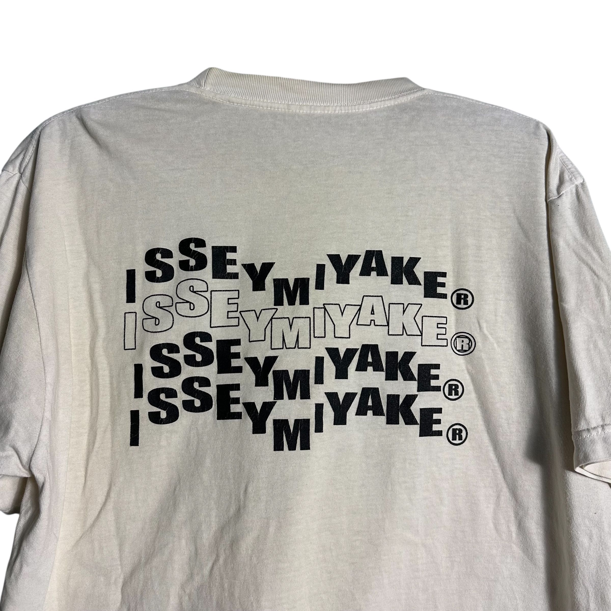Issey Miyake × Japanese Brand × Vintage 🔥RARE🔥Vintage Issey Miyake Spell Out T-shirt Size US L / EU 52-54 / 3 - 2 Thumbnail