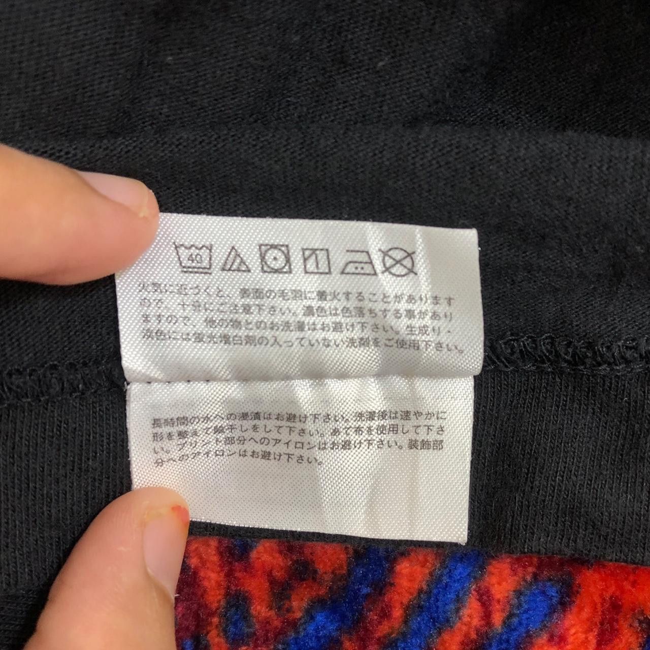 Kaws × Uniqlo KAWS x UNIQLO Sesame Street Elmo Cartoon Pocket Tee Shirt Size US XL / EU 56 / 4 - 7 Thumbnail