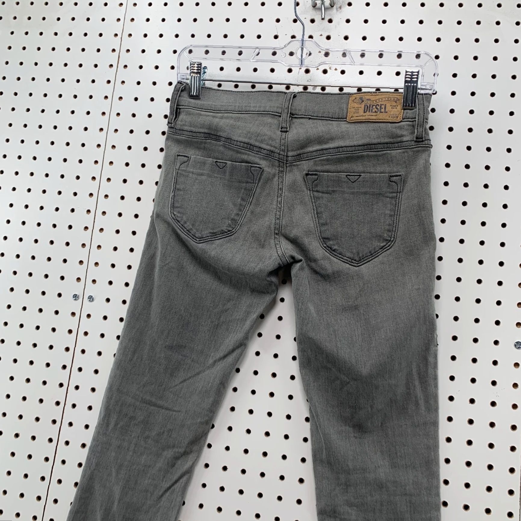 Diesel Diesel Jeans Womens 26 Gray Stretch Jeggings Low Rise 26x32.5 Slim 5-Pocket Denim Leather Logo No Vintage N/A Size 26" / US 2 / IT 38 - 7 Thumbnail