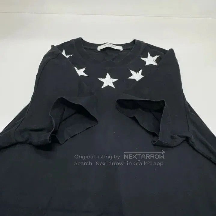 Givenchy Givenchy Star Embroidered Short Sleeve T-Shirt. Size US S / EU 44-46 / 1 - 8 Thumbnail