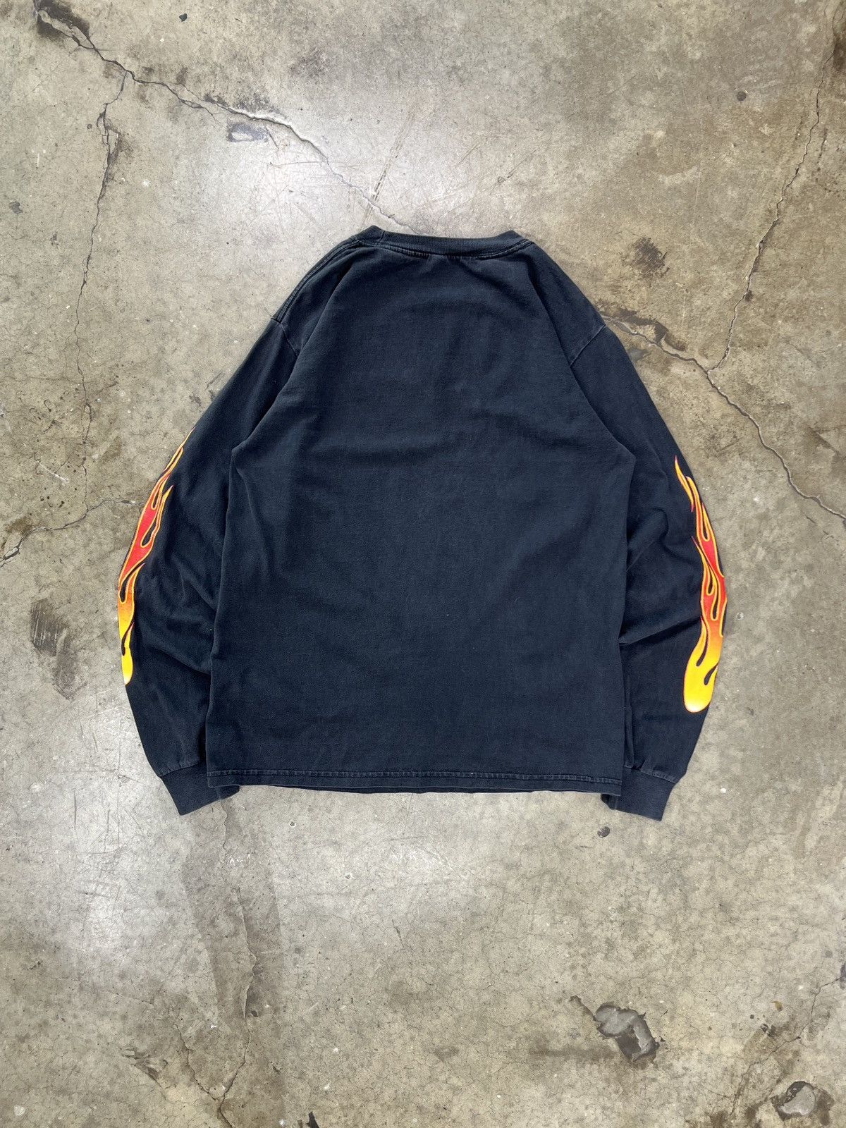 Harley Davidson Vintage 2004 Sturgis Motorcycle Rally Flame Sleeve Medium Size US M / EU 48-50 / 2 - 4 Thumbnail