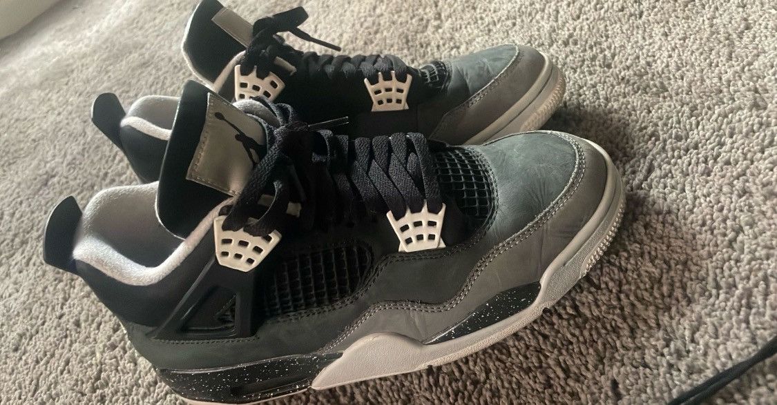 Jordan Brand Air Jordan 4 Retro “Fear” Size US 9 / EU 42 - 3 Thumbnail