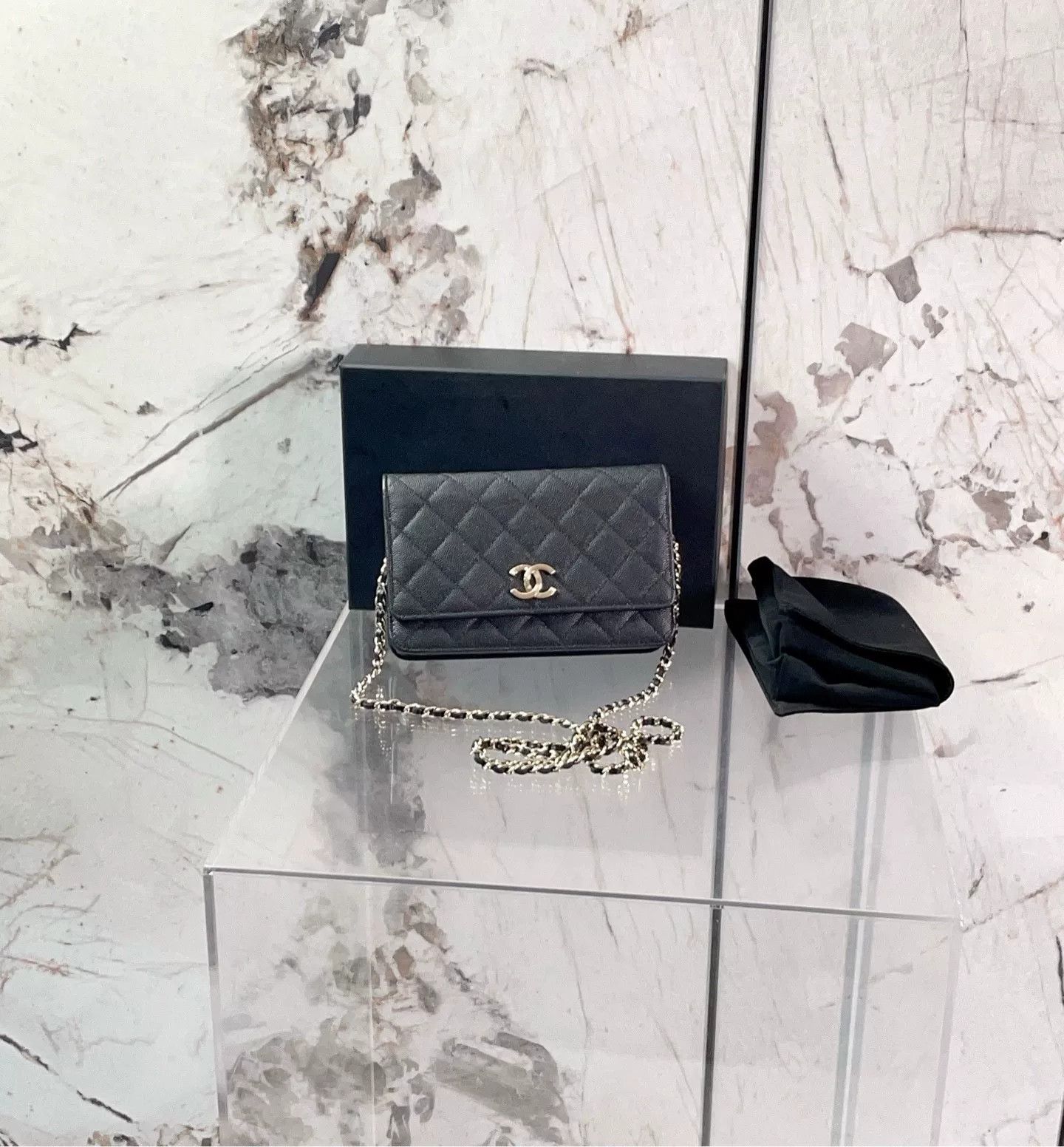 Chanel Pre-loved Bag Very good condition Size ONE SIZE - 1 Thumbnail