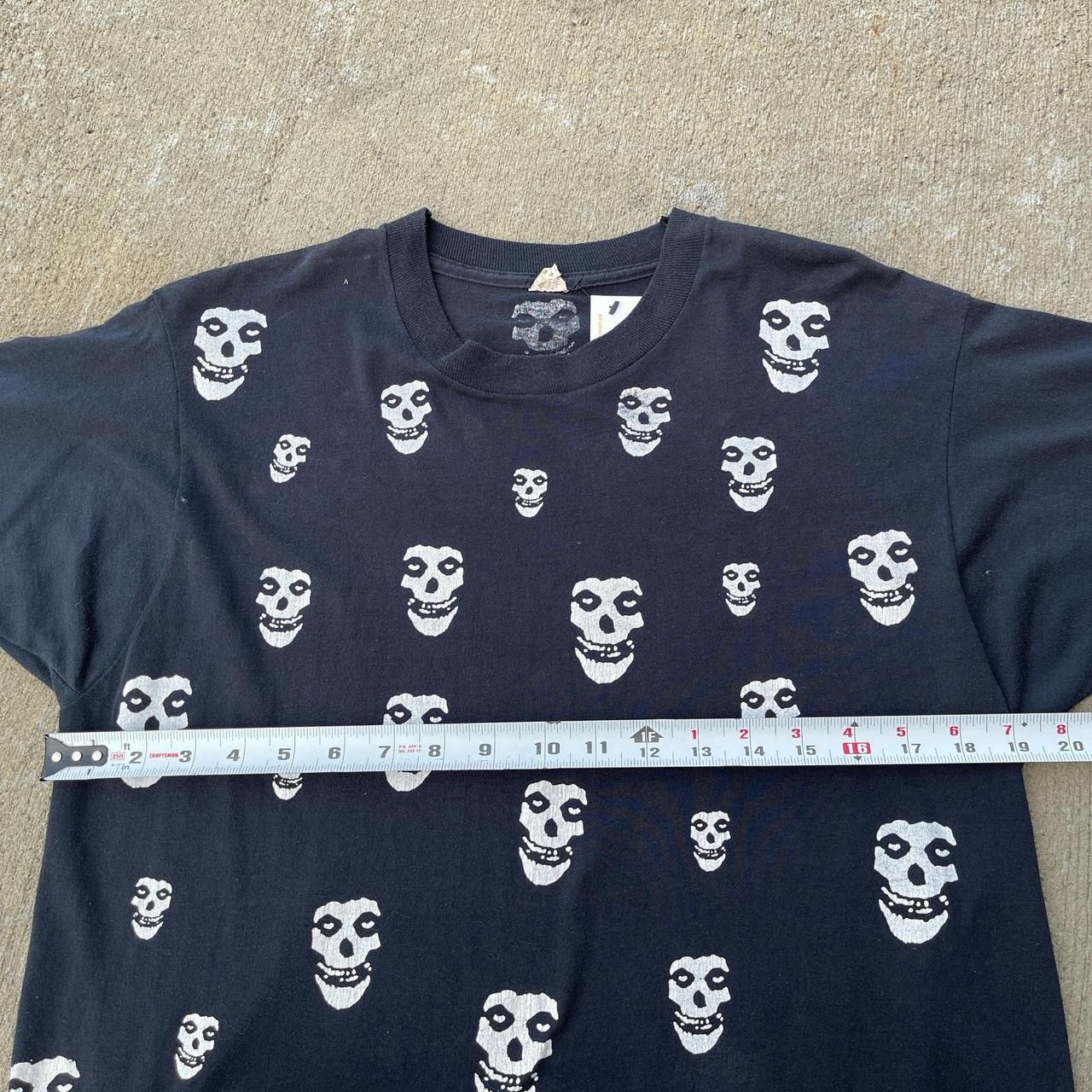 Vintage Vintage Rare Punk Rock Misfits AOP All Over Print Skull tee Size US L / EU 52-54 / 3 - 4 Thumbnail