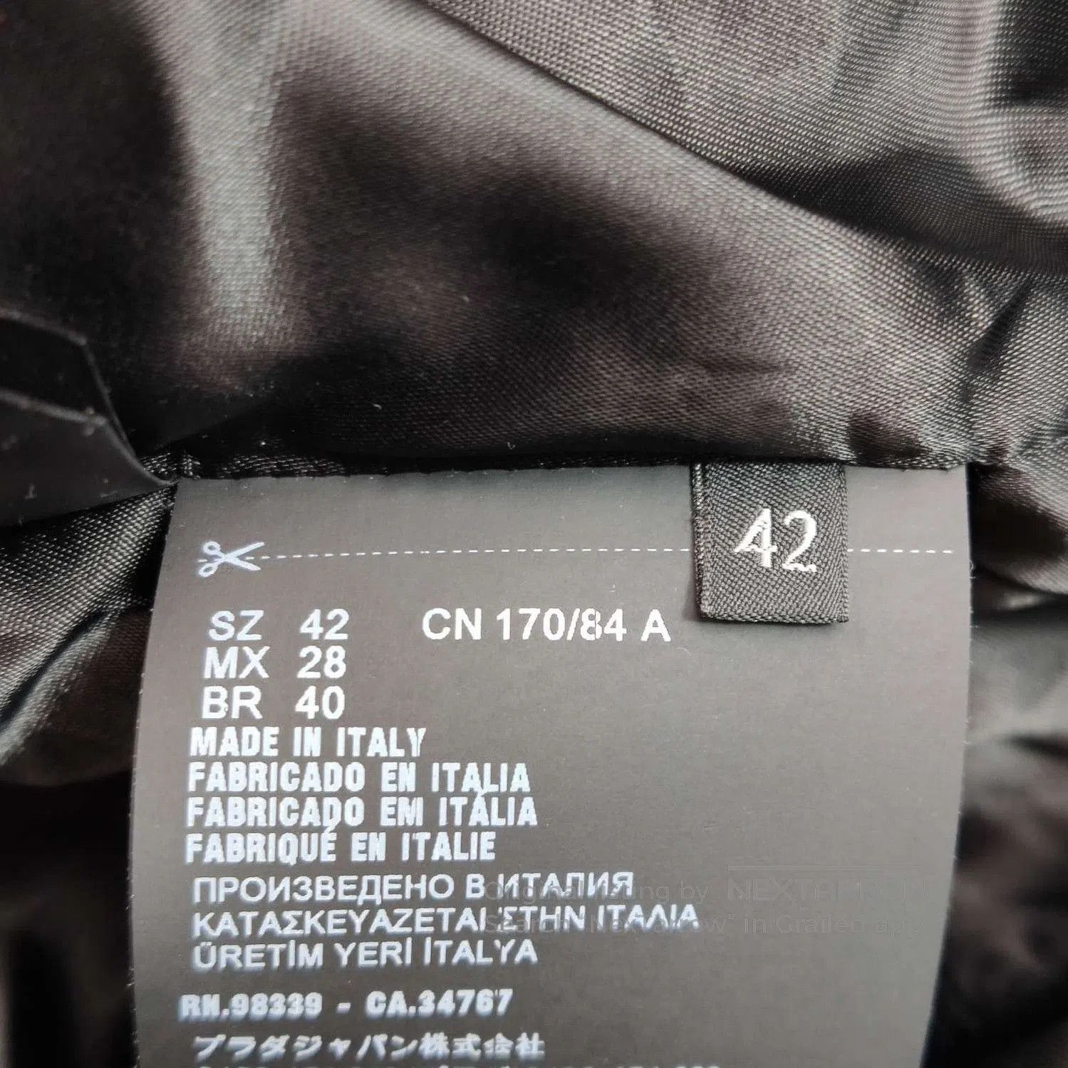 Prada Prada Long Sleeve Belted Coat in Gray . Size US L / EU 52-54 / 3 - 6 Thumbnail